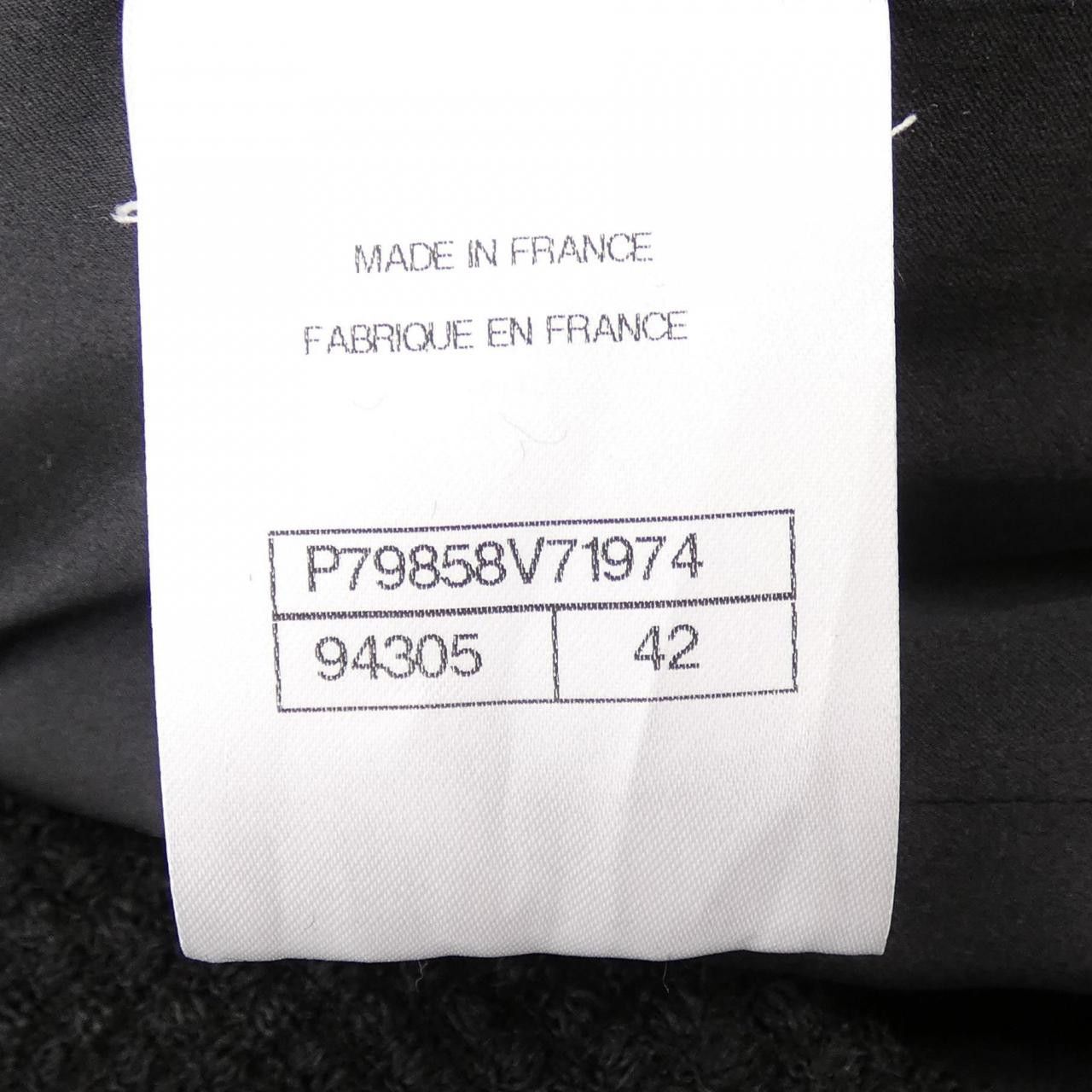 Chanel Chanel Chanel Coat Textile Outerwear P79858V71974 DUTY FREE for USA Size ONE SIZE - 4 Thumbnail