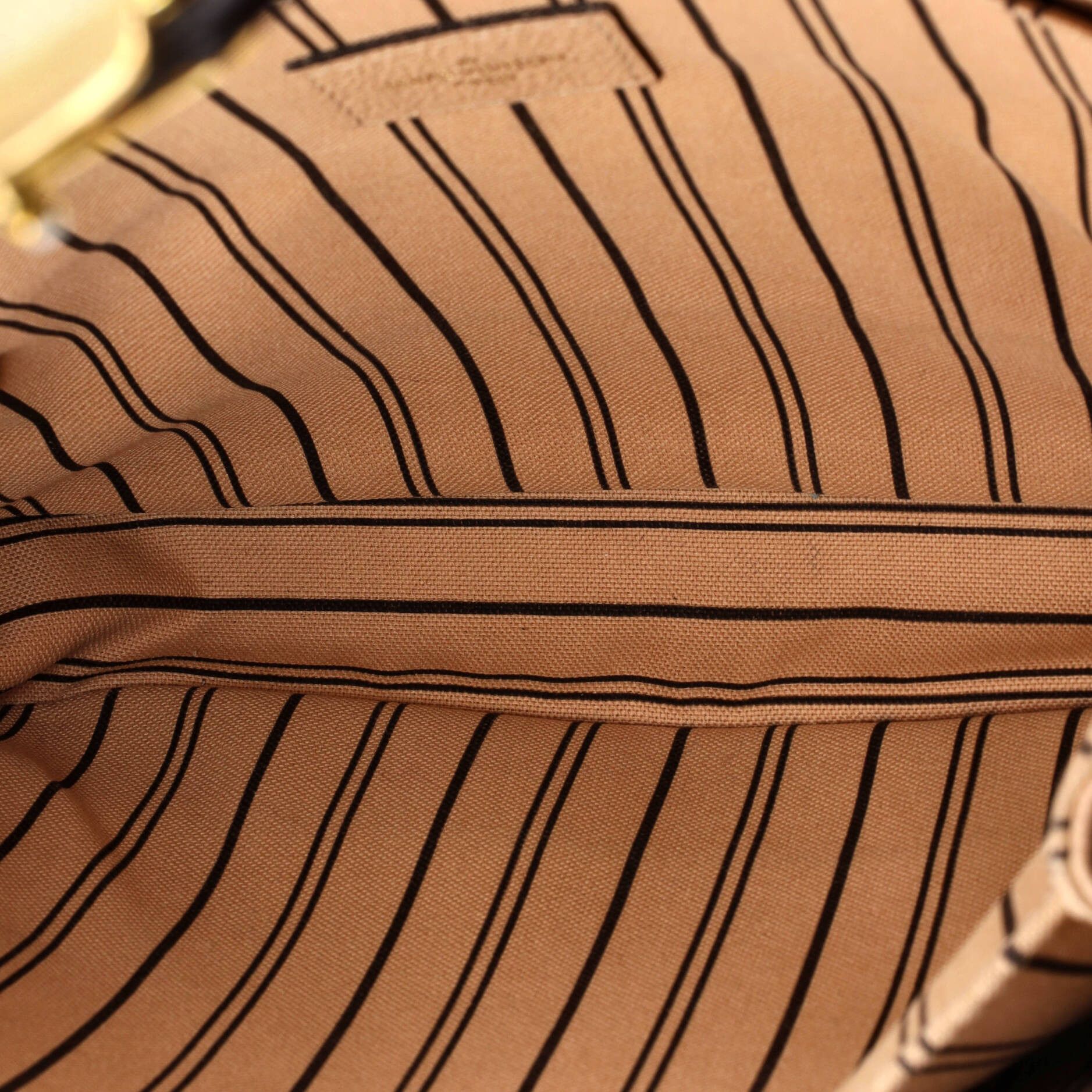 Louis Vuitton Pochette Metis Size ONE SIZE - 5 Thumbnail