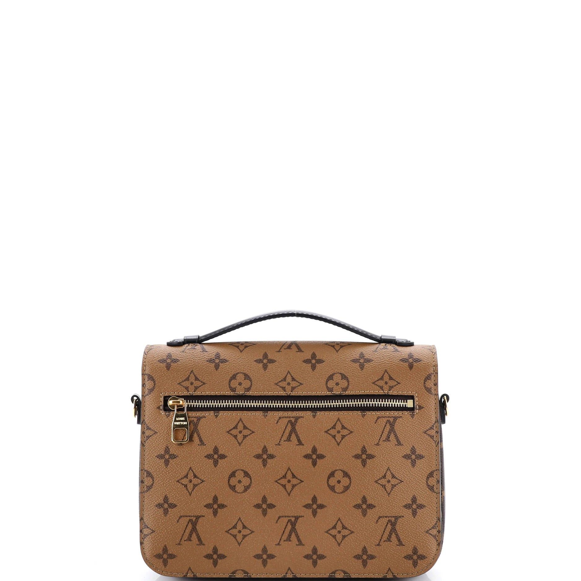 Louis Vuitton Pochette Metis Size ONE SIZE - 3 Thumbnail