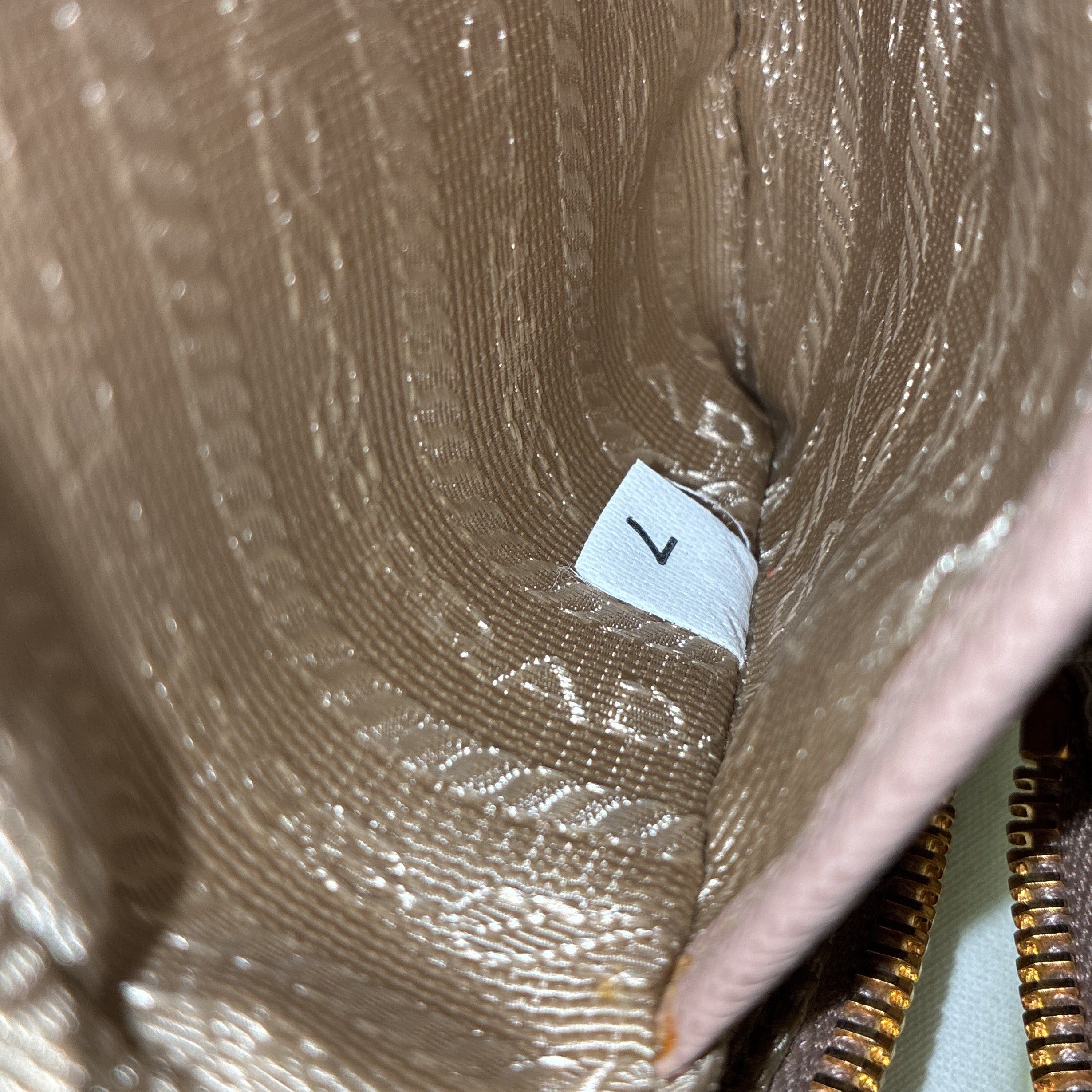 Prada Zip Crossbody Bag Size ONE SIZE - 8 Thumbnail