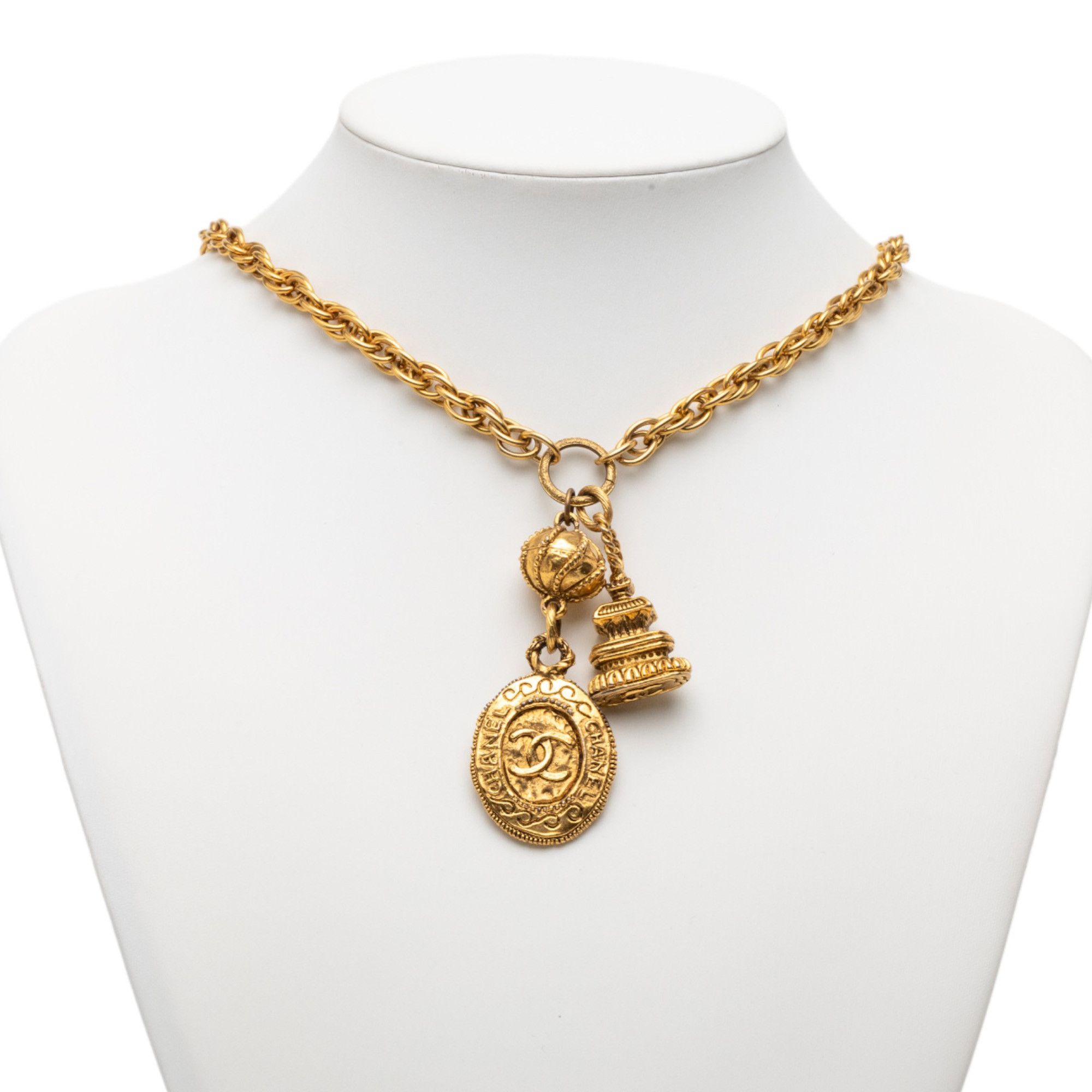 Chanel Chanel CC Gold Plated Medallion and Pagoda Pendant Necklace Size ONE SIZE - 6 Thumbnail