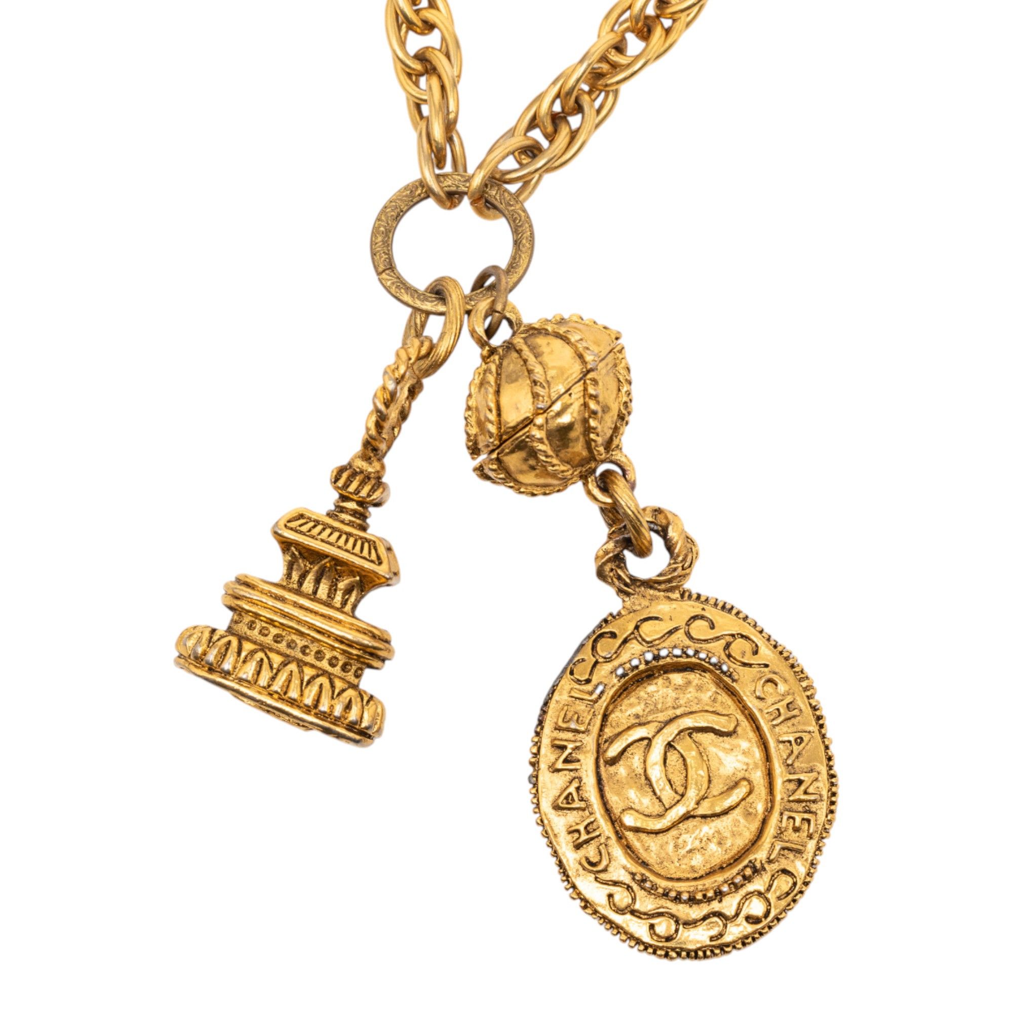 Chanel Chanel CC Gold Plated Medallion and Pagoda Pendant Necklace Size ONE SIZE - 2 Thumbnail