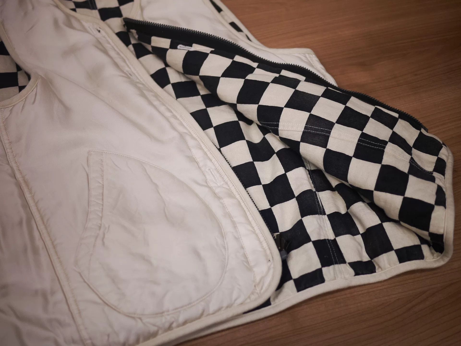 Visvim Visvim ICT Liner Vest in White Size US XL / EU 56 / 4 - 8 Thumbnail