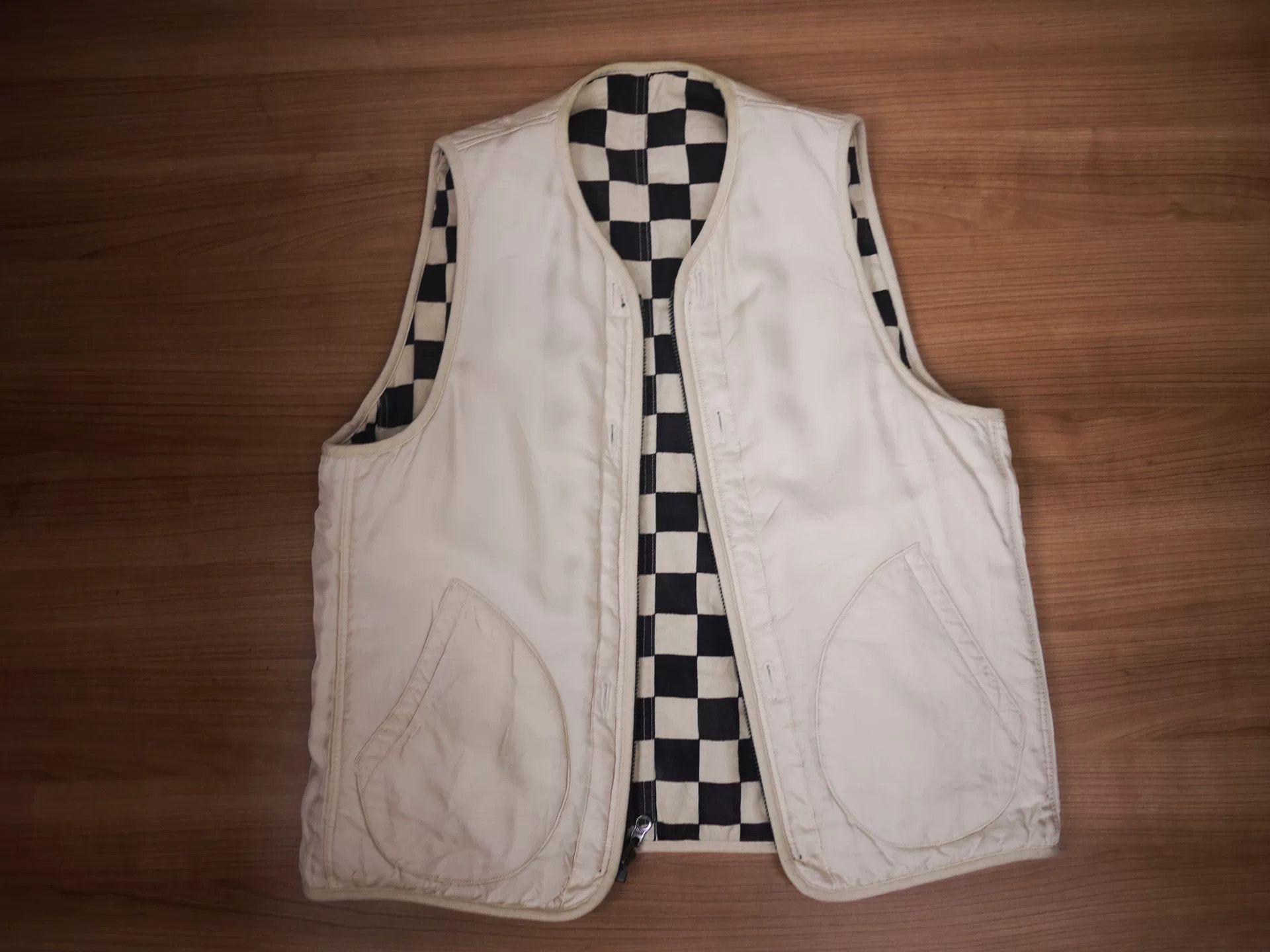 Visvim Visvim ICT Liner Vest in White Size US XL / EU 56 / 4 - 7 Thumbnail