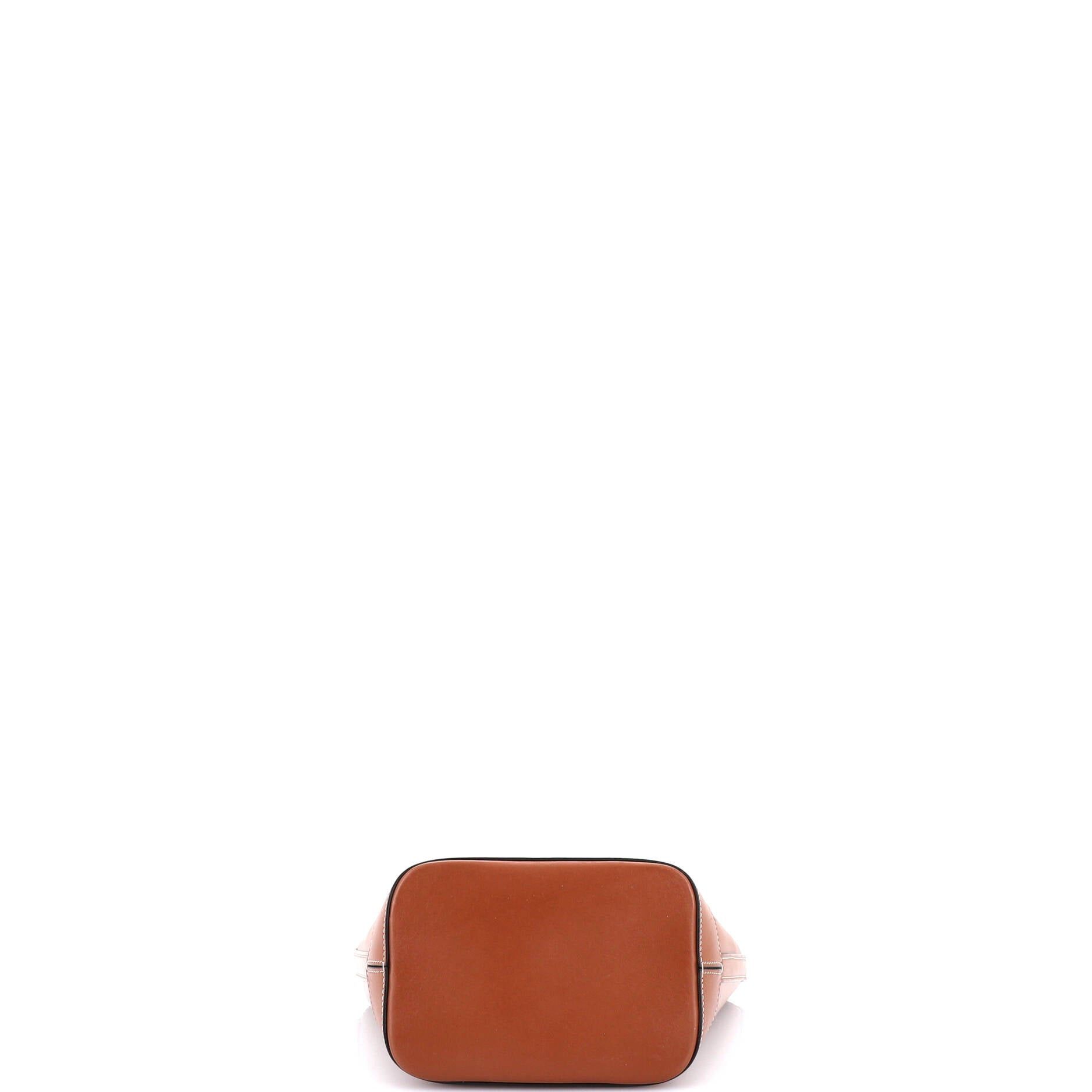 Celine Cuir Triomphe Bucket Bag Size ONE SIZE - 4 Thumbnail