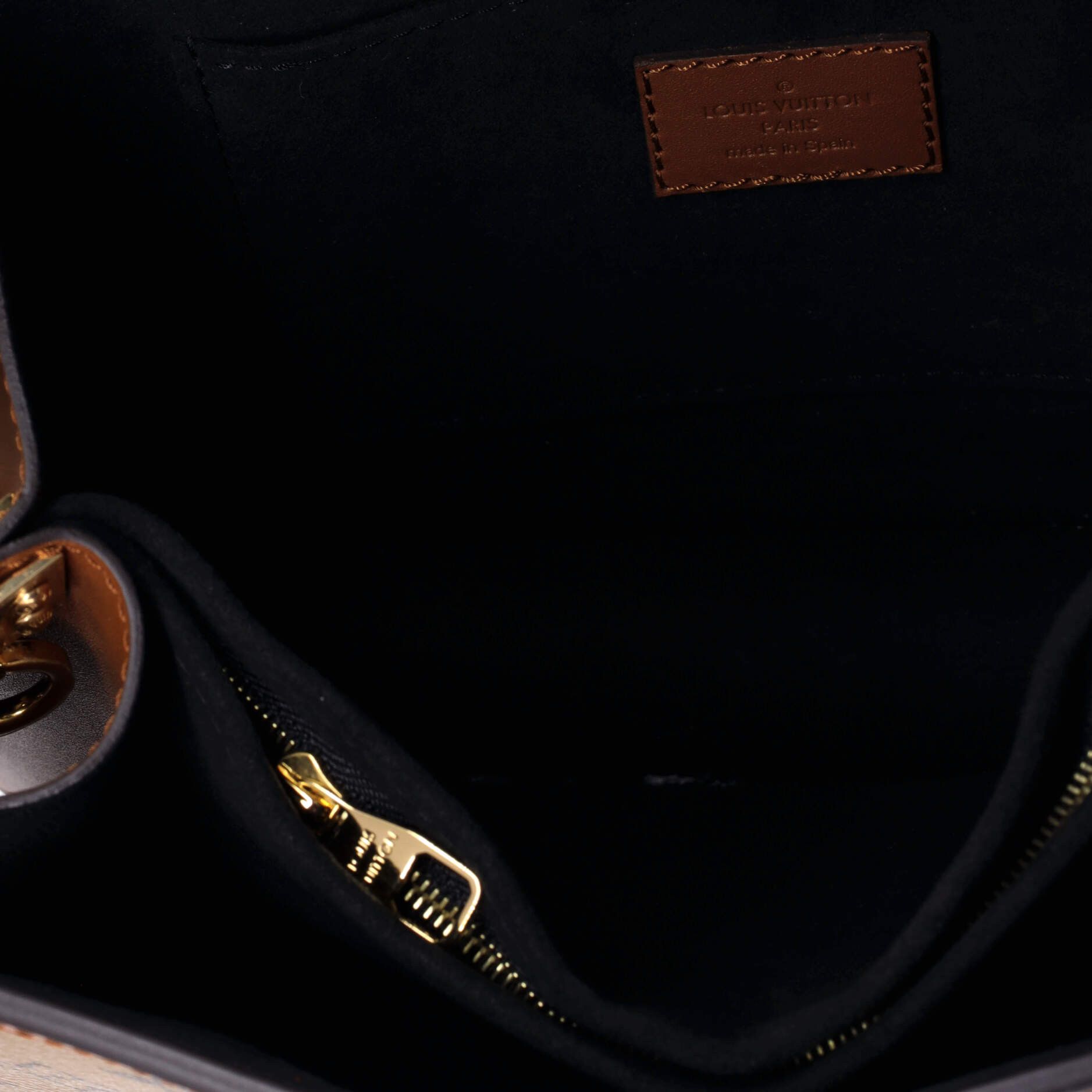Louis Vuitton Dauphine Shoulder Bag Size ONE SIZE - 5 Thumbnail