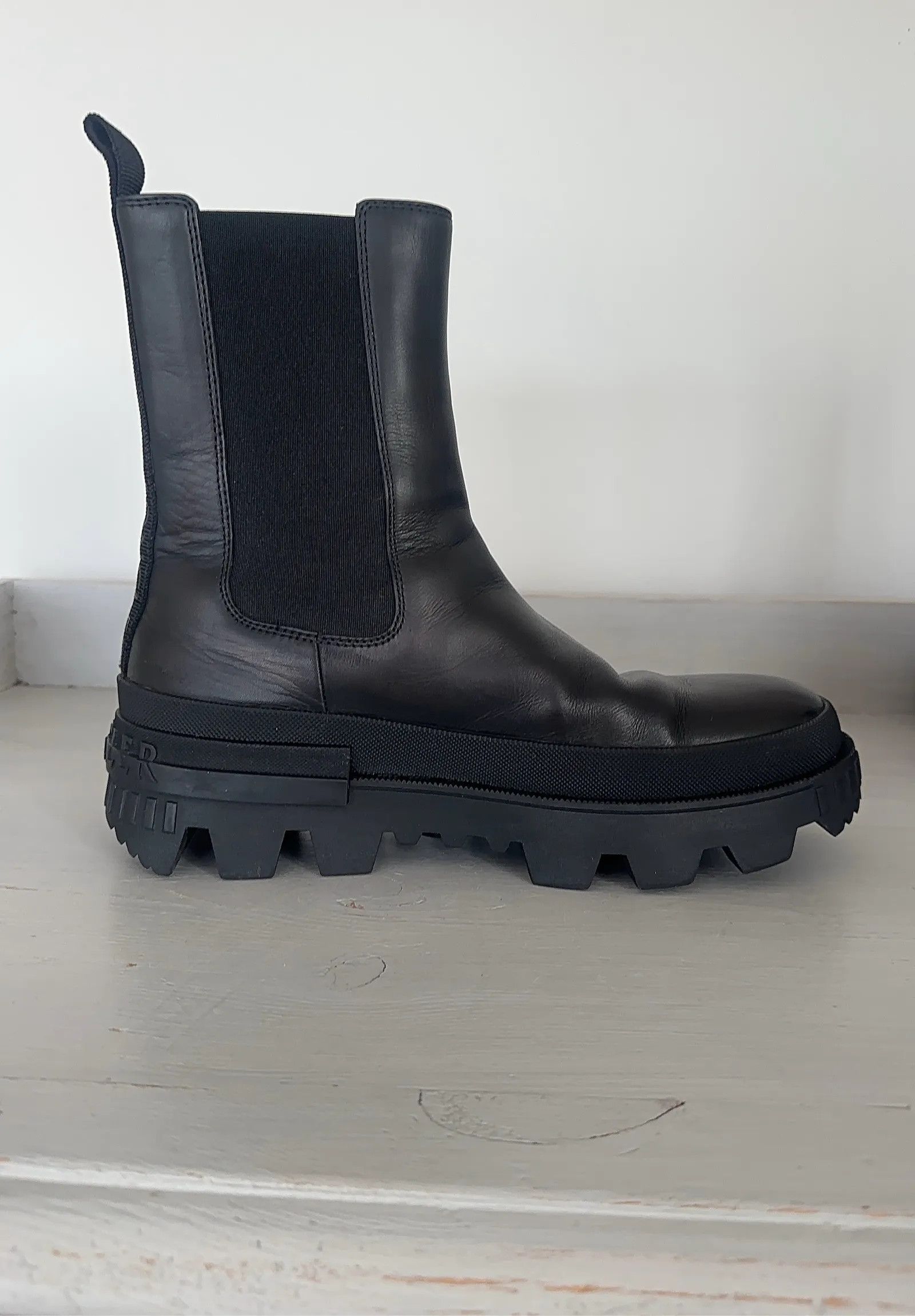 Moncler Moncler Coralyne Boots Size US 10 / IT 40 - 6 Thumbnail