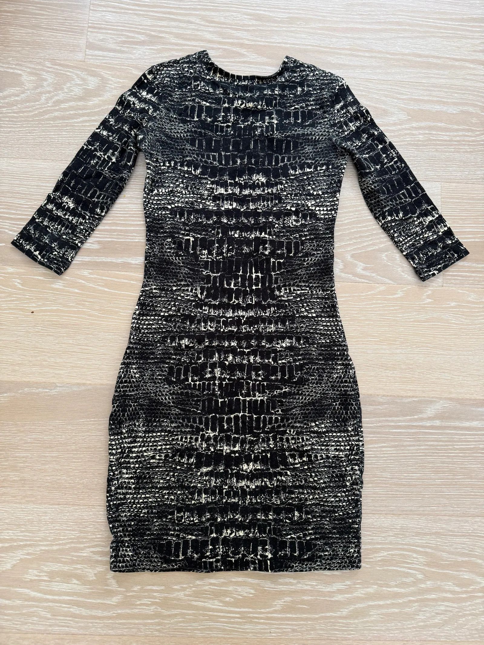 Alexander McQueen Alexander McQueen Dress Size XS / US 0-2 / IT 36-38 - 4 Thumbnail