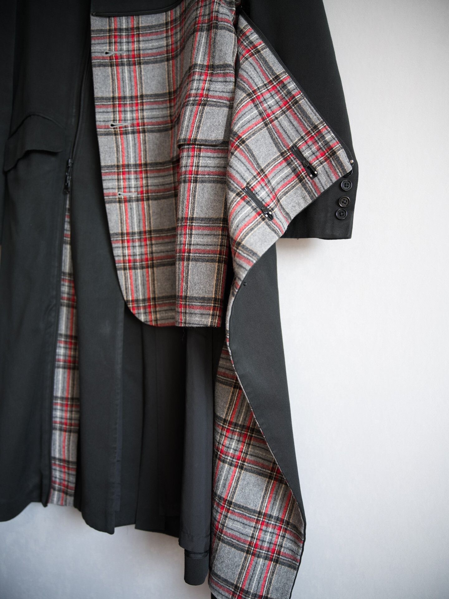 Yohji Yamamoto Yohji Yamamoto Plaid Coat Size US M / EU 48-50 / 2 - 3 Thumbnail