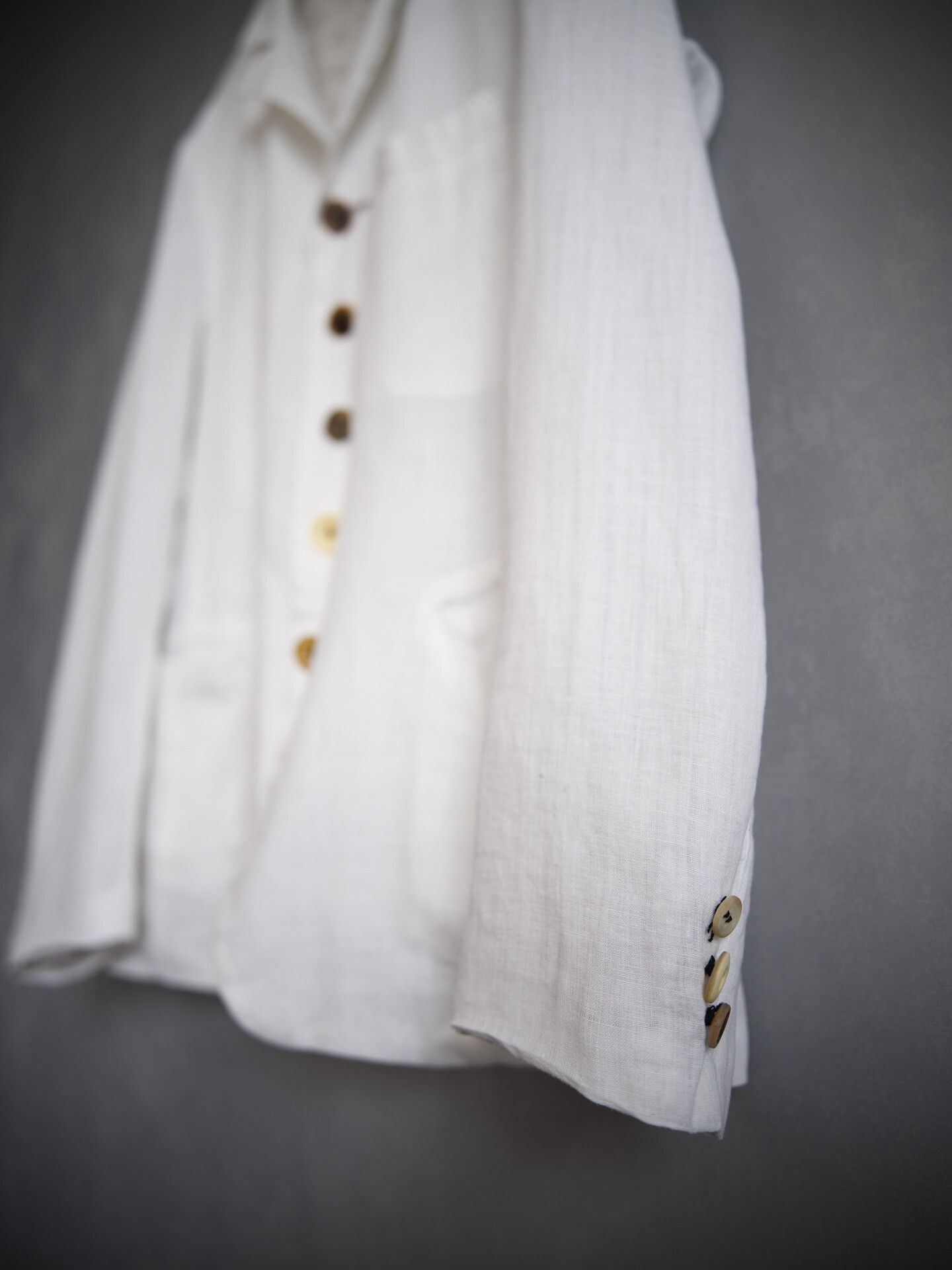 Geoffrey B. Small Geoffrey B. Small Antique Button Linen Suit Size US L / EU 52-54 / 3 - 5 Thumbnail