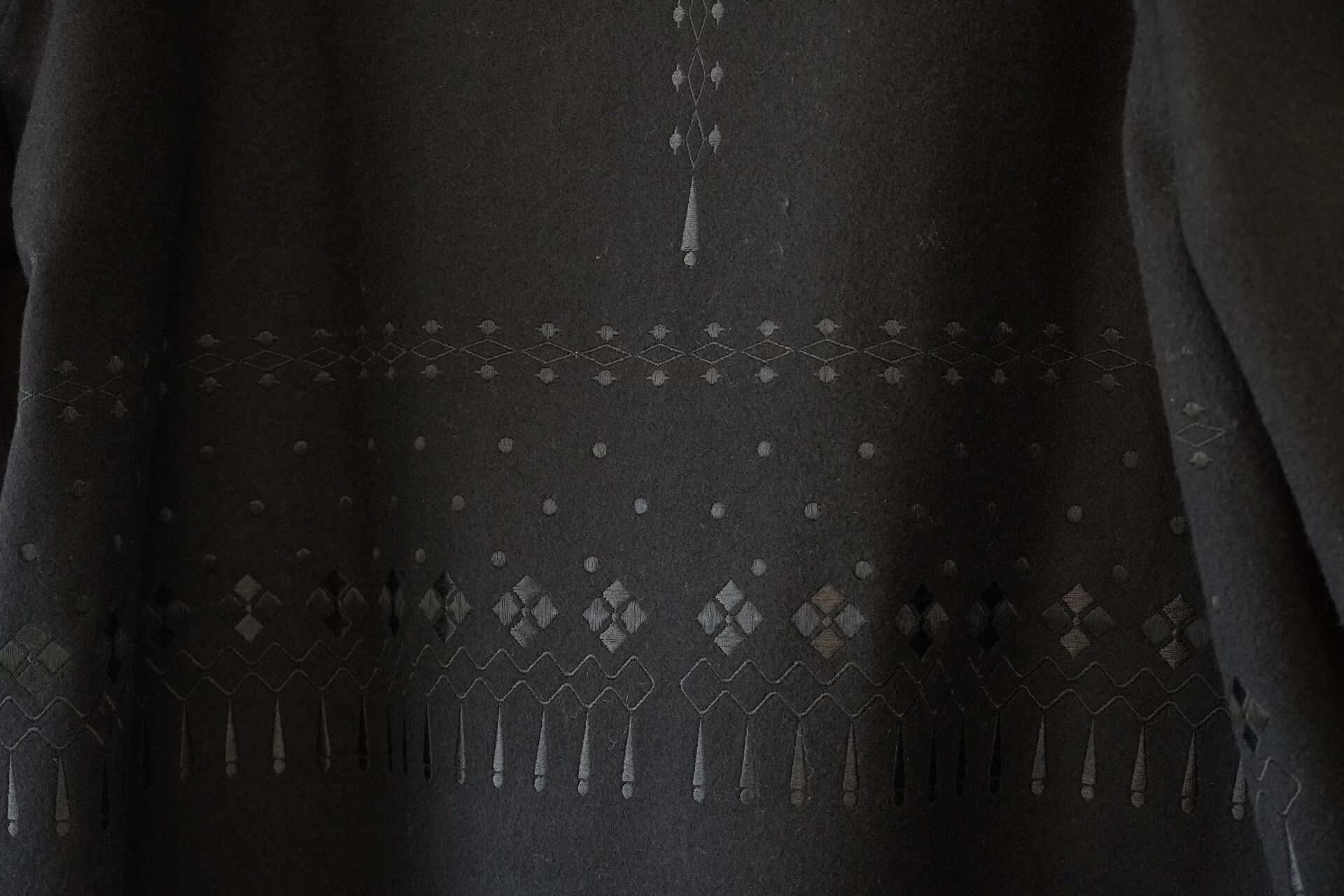 Yohji Yamamoto Yohji Yamamoto Black Embroidered Wool Jacket Size US S / EU 44-46 / 1 - 6 Thumbnail