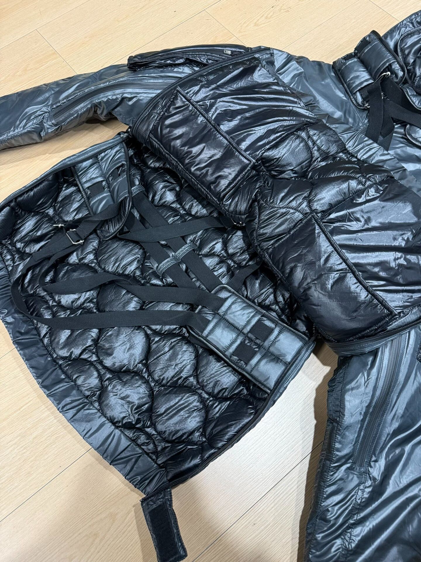 Comme des Garcons Stylish Bomber Jacket with Drawstrings Size US S / EU 44-46 / 1 - 8 Thumbnail