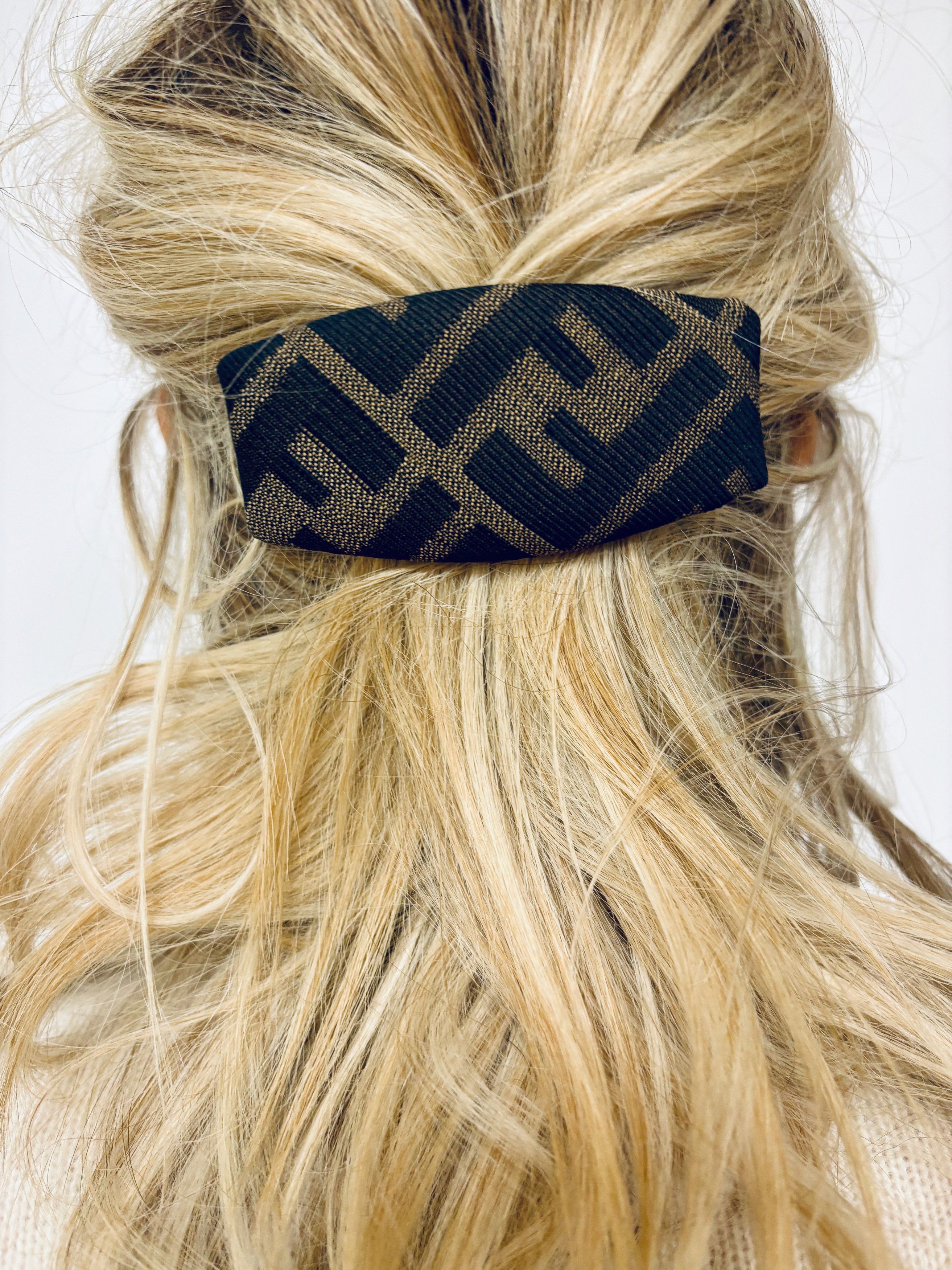 Fendi Barrette Zucca Size ONE SIZE - 8 Thumbnail