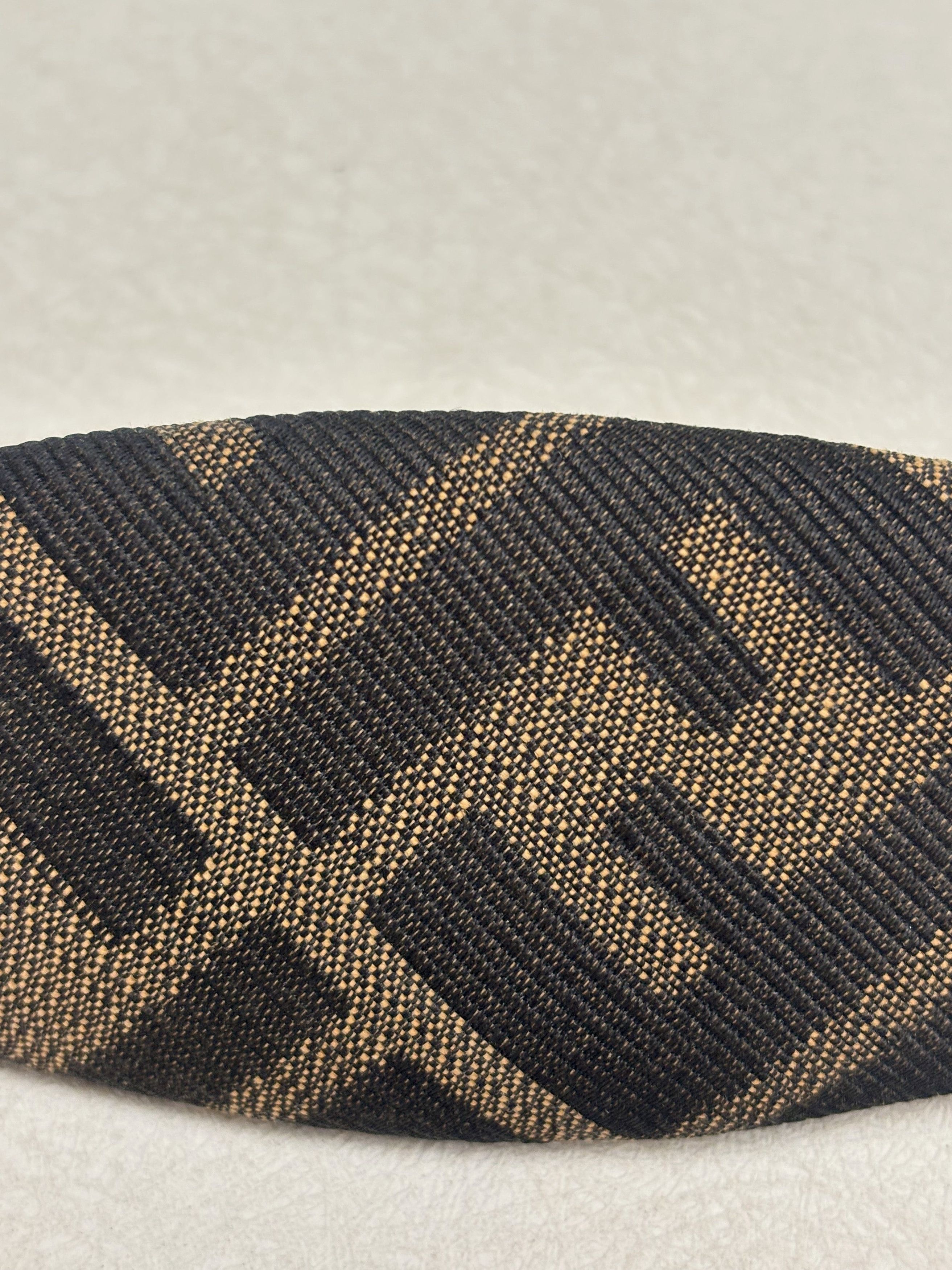 Fendi Barrette Zucca Size ONE SIZE - 2 Thumbnail