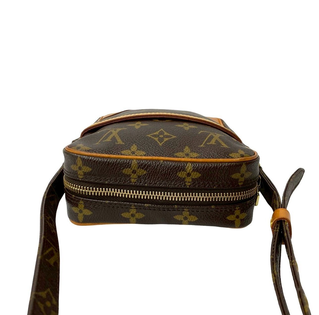 Louis Vuitton Louis Vuitton Louis Vuitton Danube Monogram Leather Shoulder Bag Textile Shoulder Bag DUTY FREE for USA Size ONE SIZE - 5 Thumbnail
