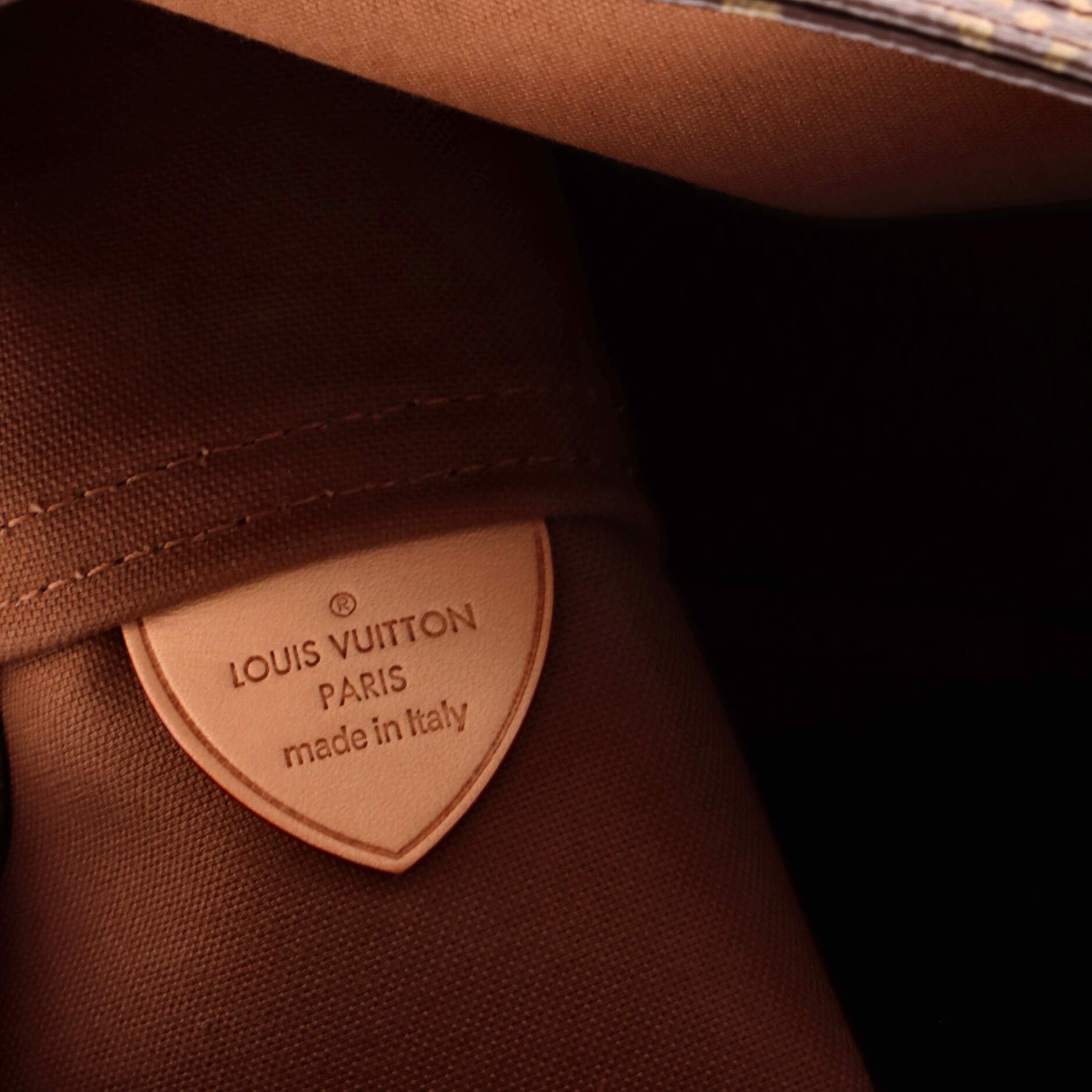 Louis Vuitton Atlantis Handbag Size ONE SIZE - 8 Thumbnail