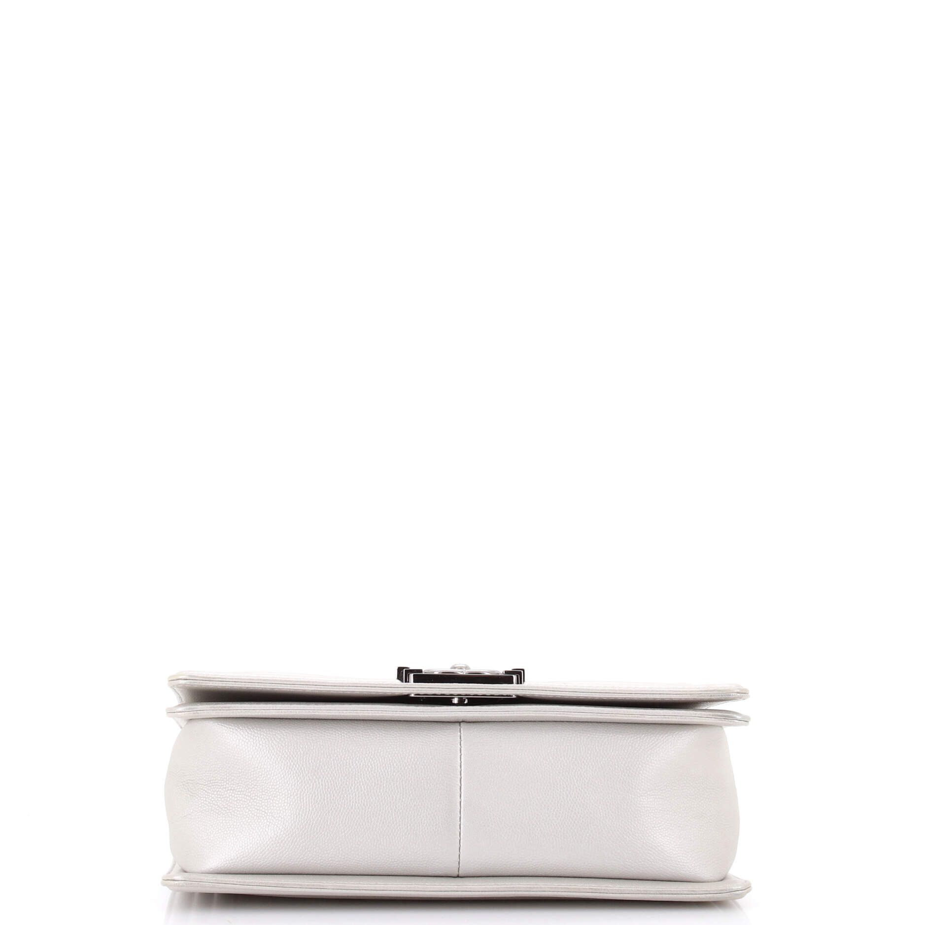 Chanel Boy Flap Bag Size ONE SIZE - 5 Thumbnail