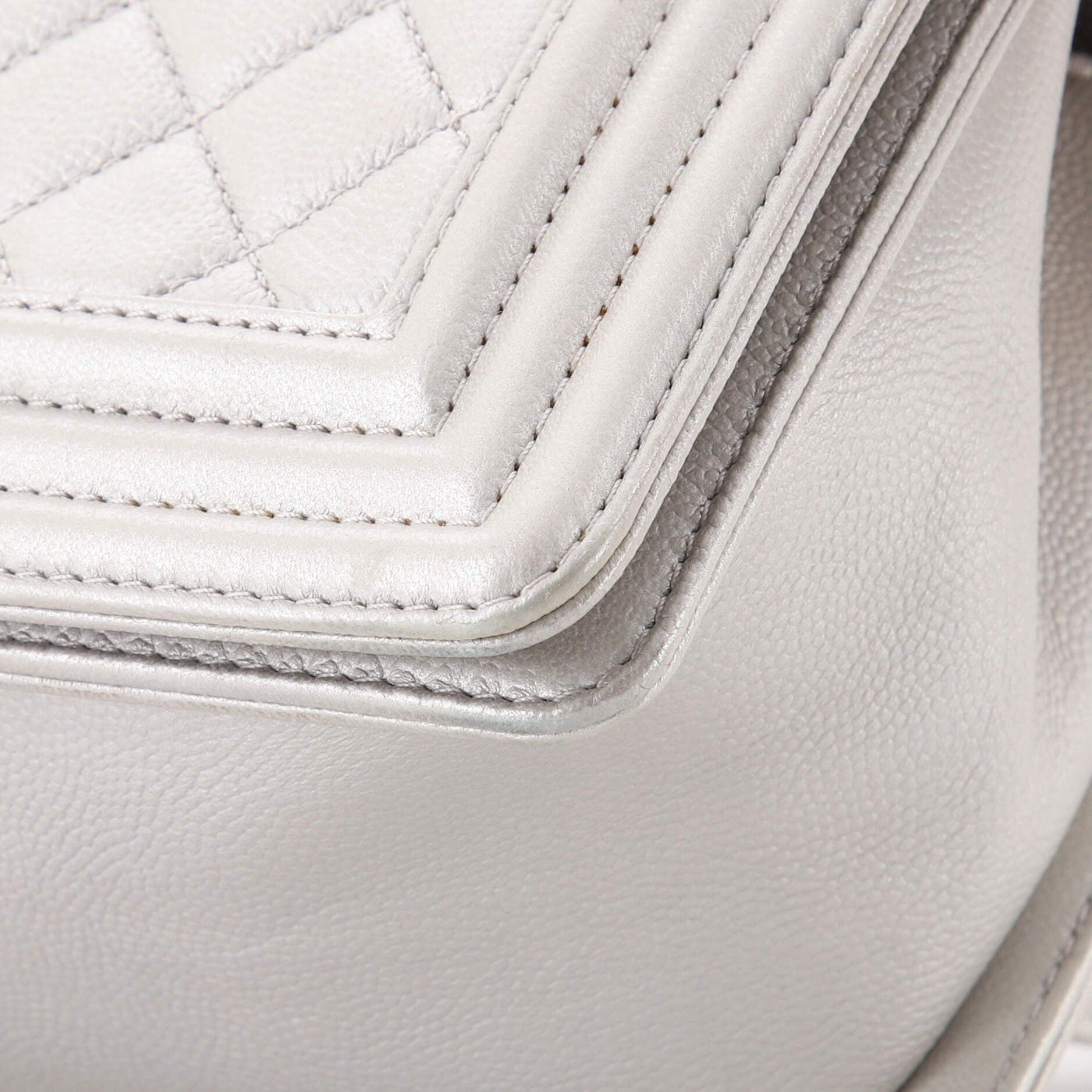 Chanel Boy Flap Bag Size ONE SIZE - 7 Thumbnail