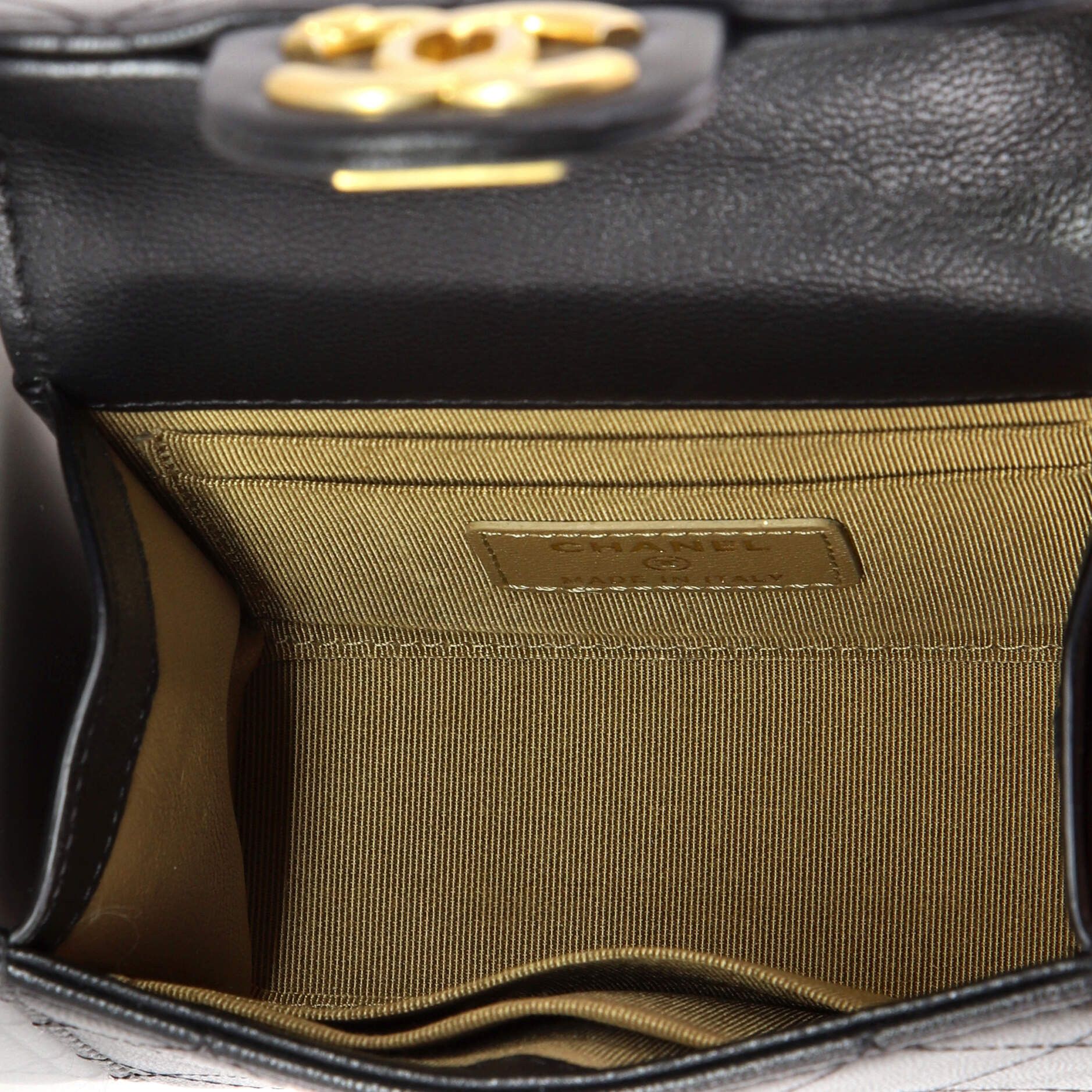 Chanel Chic Pearls Flap Clutch with Chain Size ONE SIZE - 6 Thumbnail