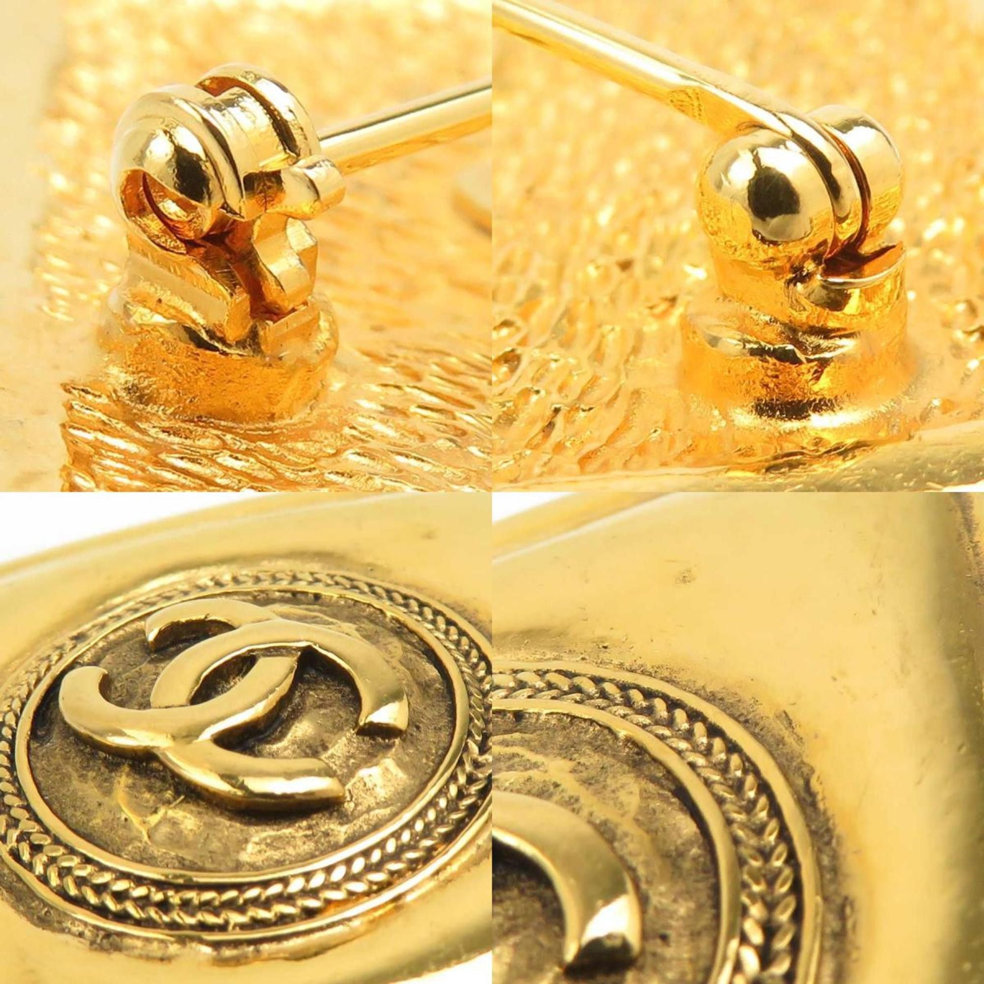 Chanel CHANEL Coco Mark Metal Gold Brooch for Women e61412i Size ONE SIZE - 4 Thumbnail