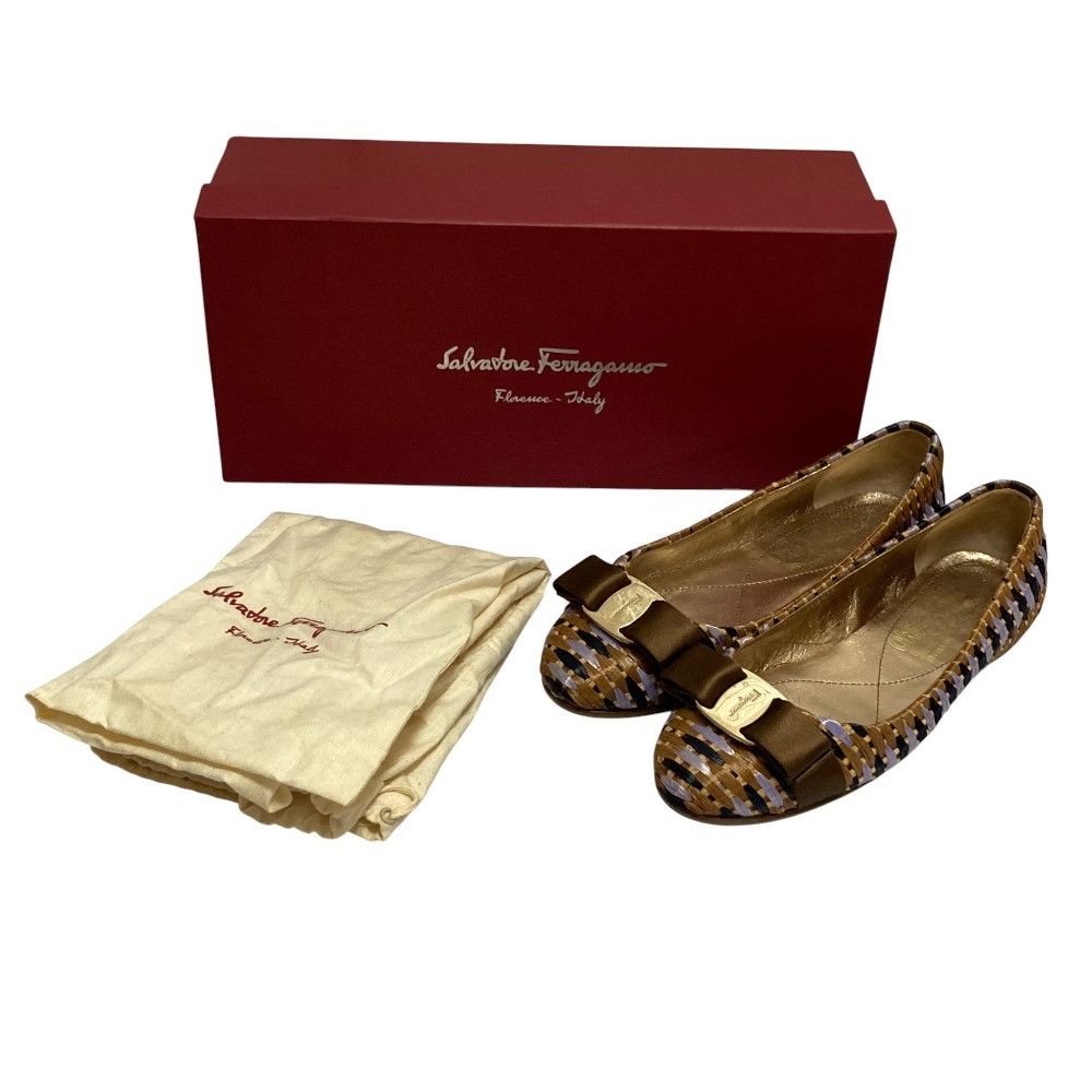 Salvatore Ferragamo Salvatore Ferragamo Salvatore Ferragamo Vara Leather Pumps Leather Shoes DUTY FREE for USA Size ONE SIZE - 10 Thumbnail