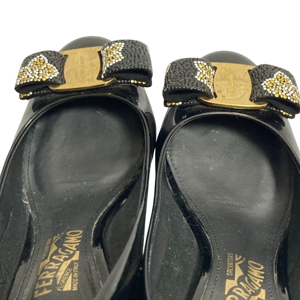 Salvatore Ferragamo Salvatore Ferragamo Salvatore Ferragamo Vara Leather Pumps Leather Shoes DUTY FREE for USA Size ONE SIZE - 10 Thumbnail