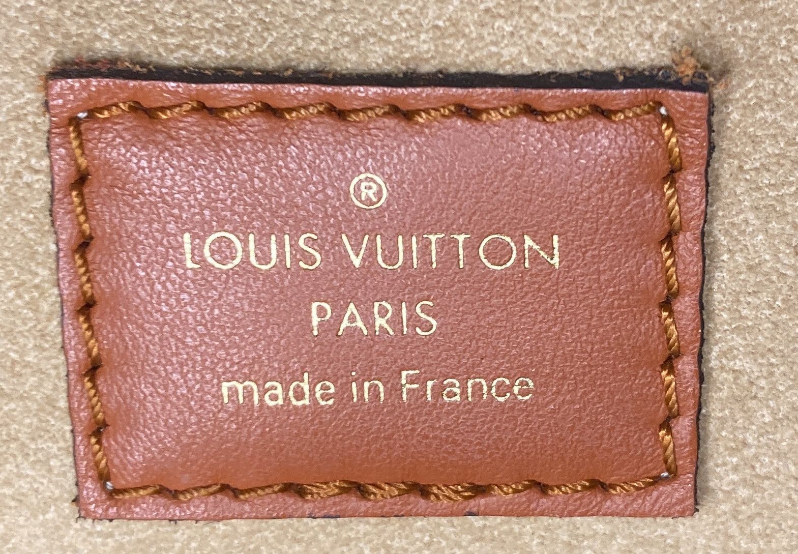 Louis Vuitton On My Side Tote Size ONE SIZE - 9 Thumbnail