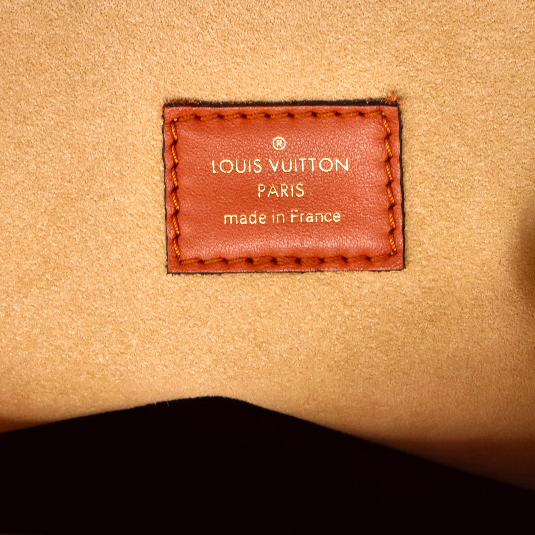 Louis Vuitton On My Side Tote Size ONE SIZE - 8 Thumbnail