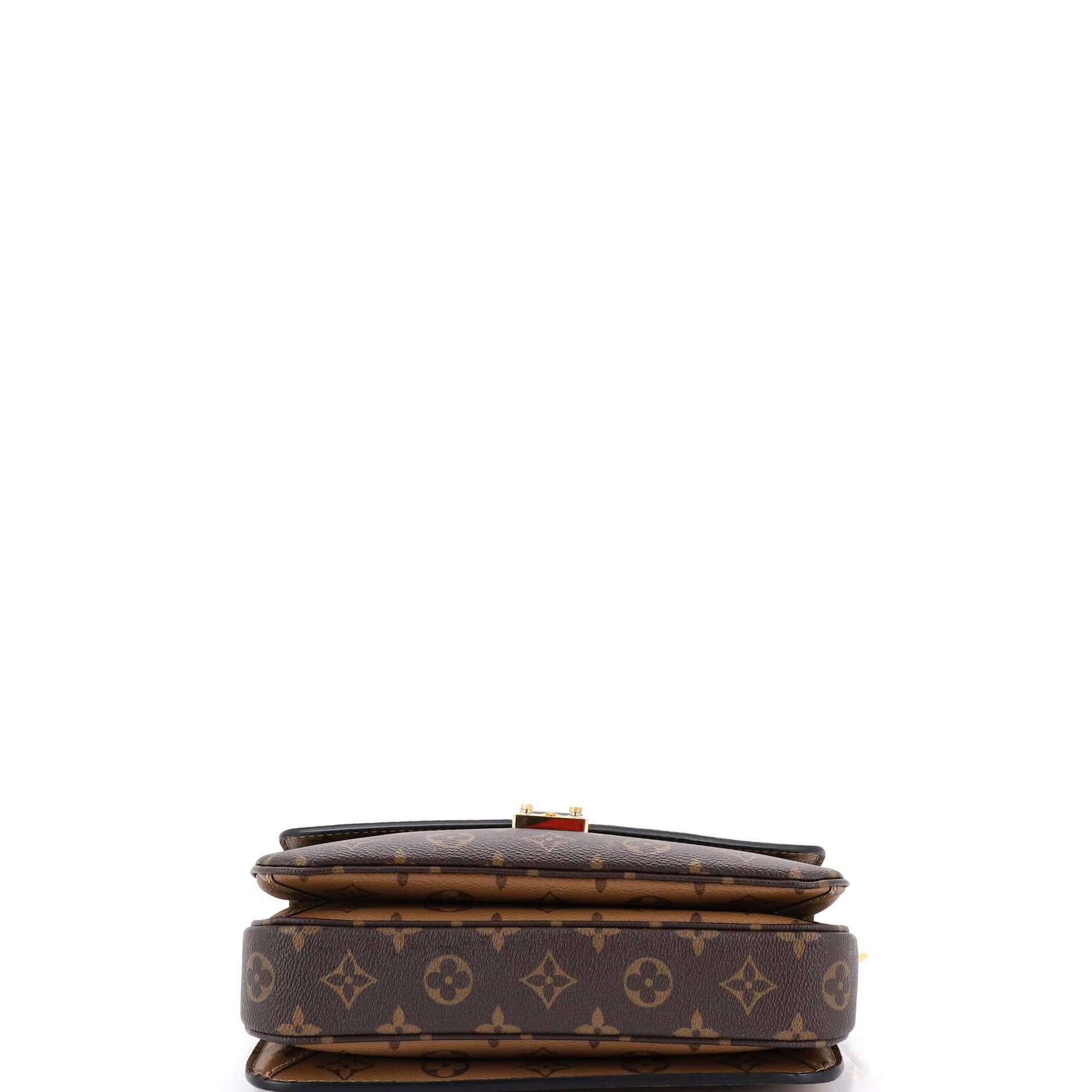 Louis Vuitton Pochette Metis Size ONE SIZE - 4 Thumbnail