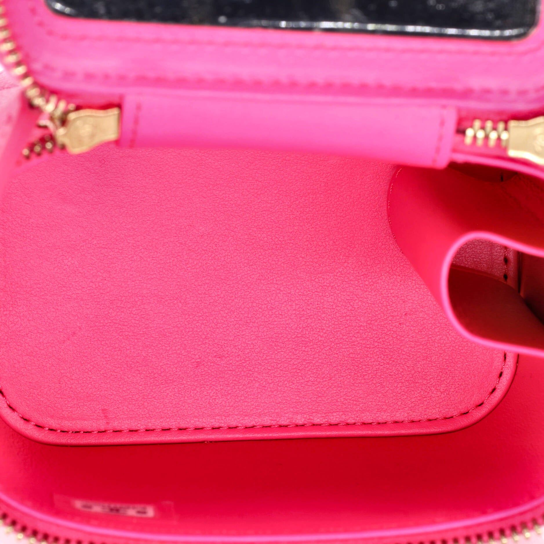 Chanel Classic Vanity Case with Chain Size ONE SIZE - 5 Thumbnail