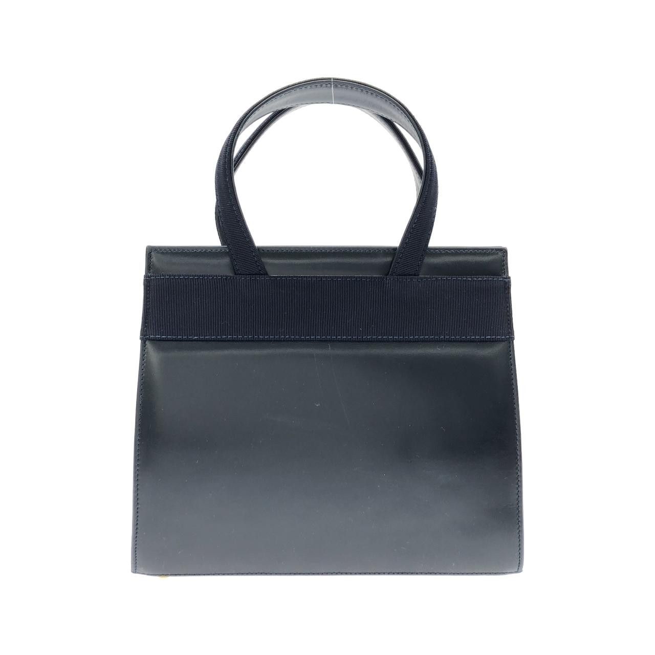 Salvatore Ferragamo Salvatore Ferragamo Salvatore Ferragamo 21 4178 Calf Shoulder Bag Leather Crossbody Bag 21 4178 DUTY FREE for USA Size ONE SIZE - 2 Thumbnail