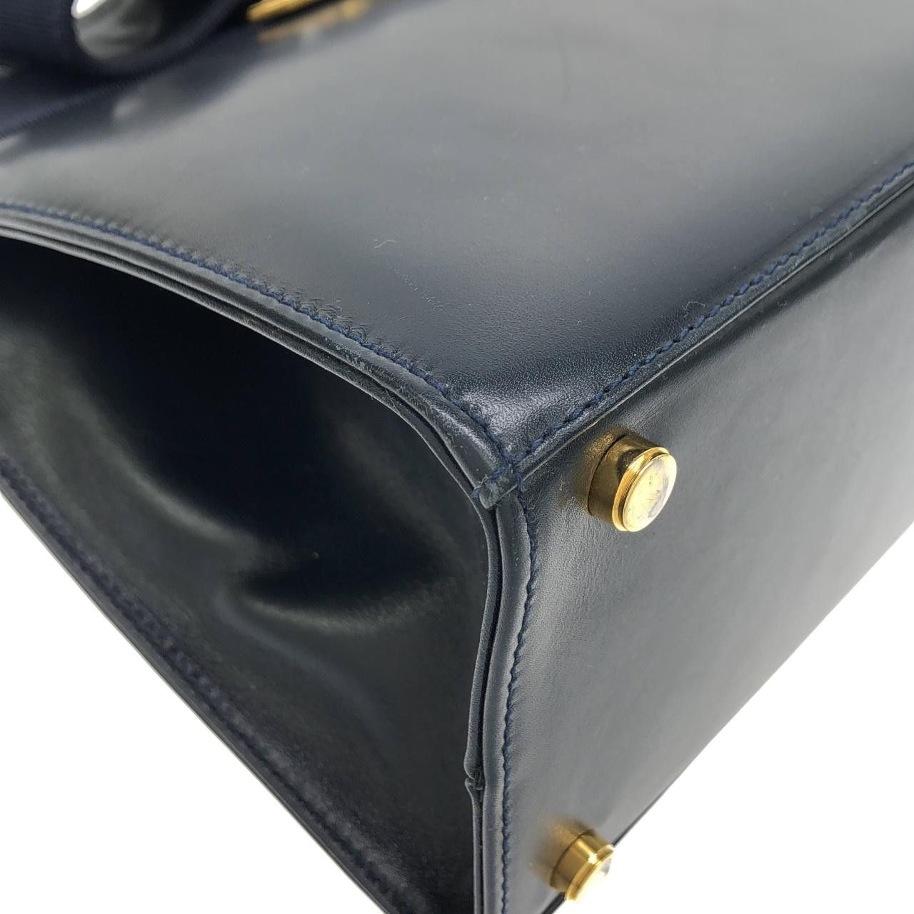 Salvatore Ferragamo Salvatore Ferragamo Salvatore Ferragamo 21 4178 Calf Shoulder Bag Leather Crossbody Bag 21 4178 DUTY FREE for USA Size ONE SIZE - 3 Thumbnail