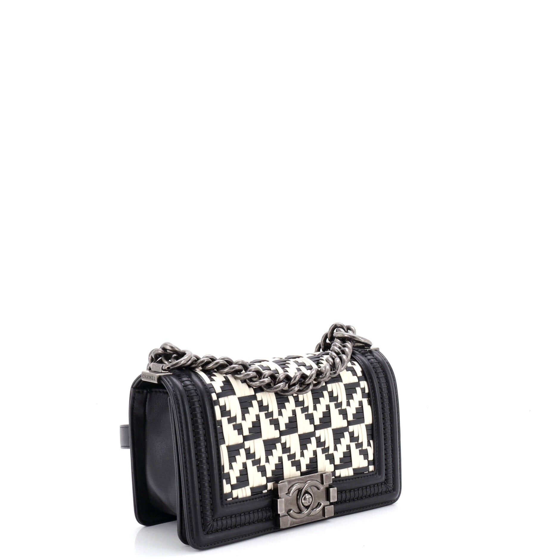 Chanel Boy Flap Bag Size ONE SIZE - 2 Thumbnail