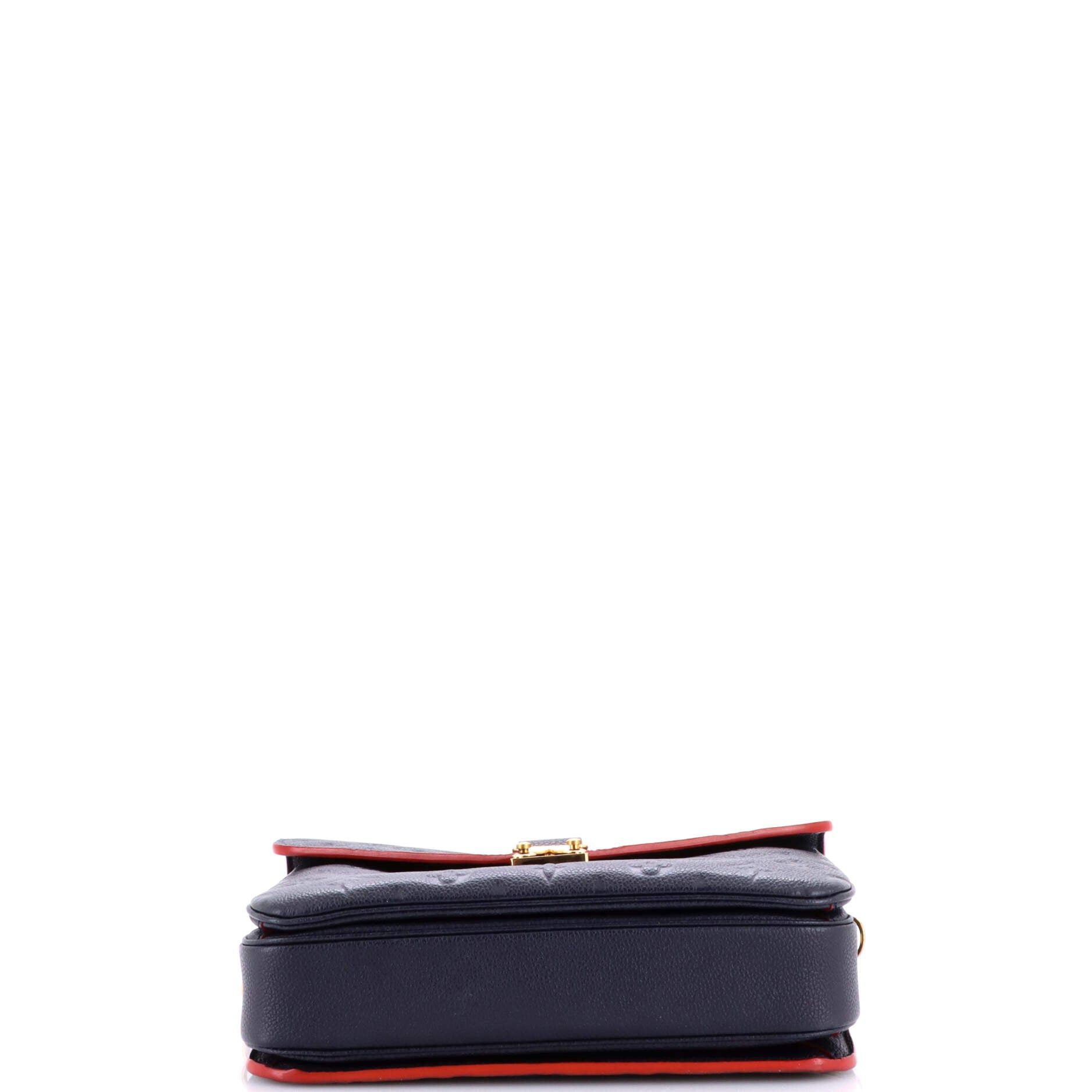 Louis Vuitton Pochette Metis Size ONE SIZE - 4 Thumbnail