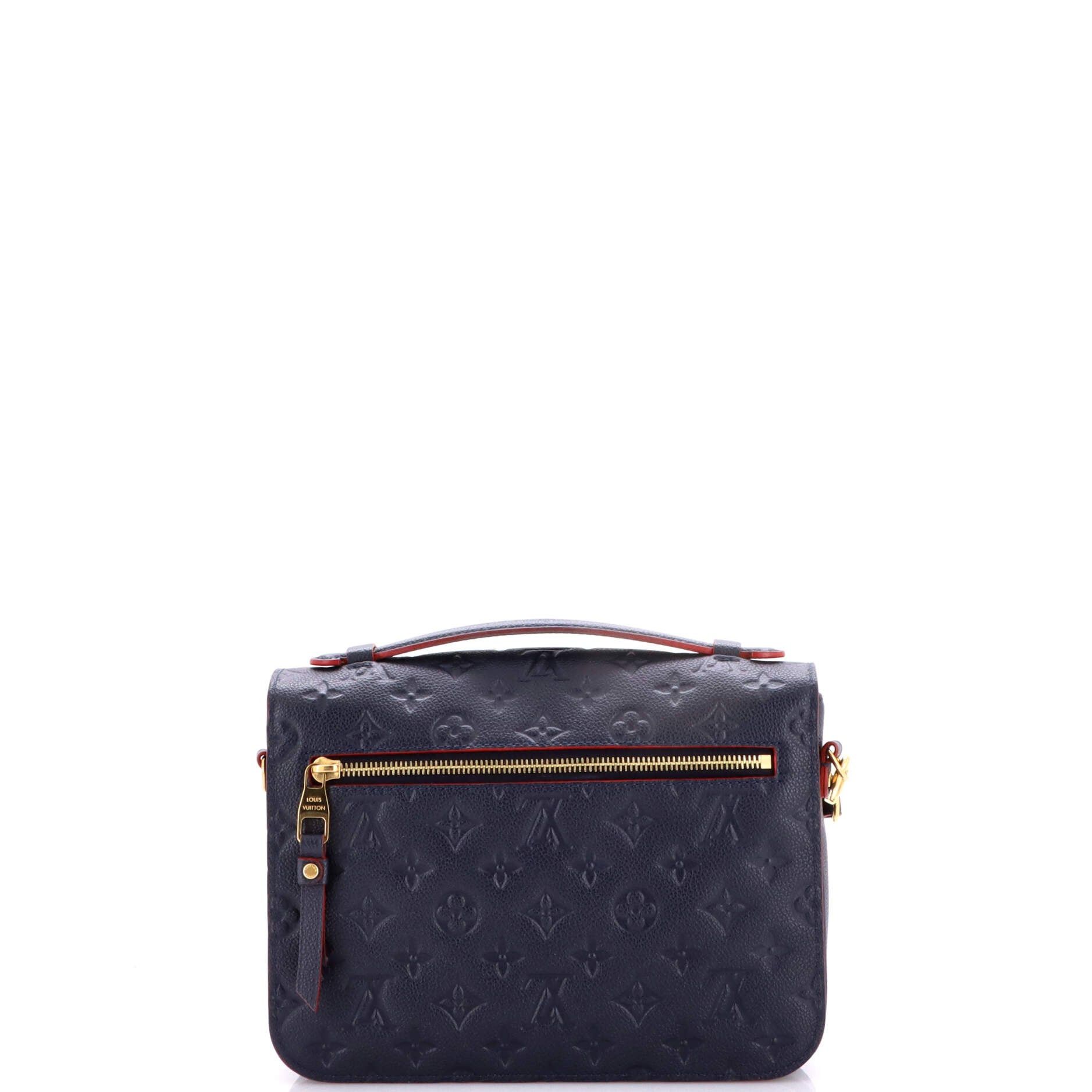 Louis Vuitton Pochette Metis Size ONE SIZE - 3 Thumbnail