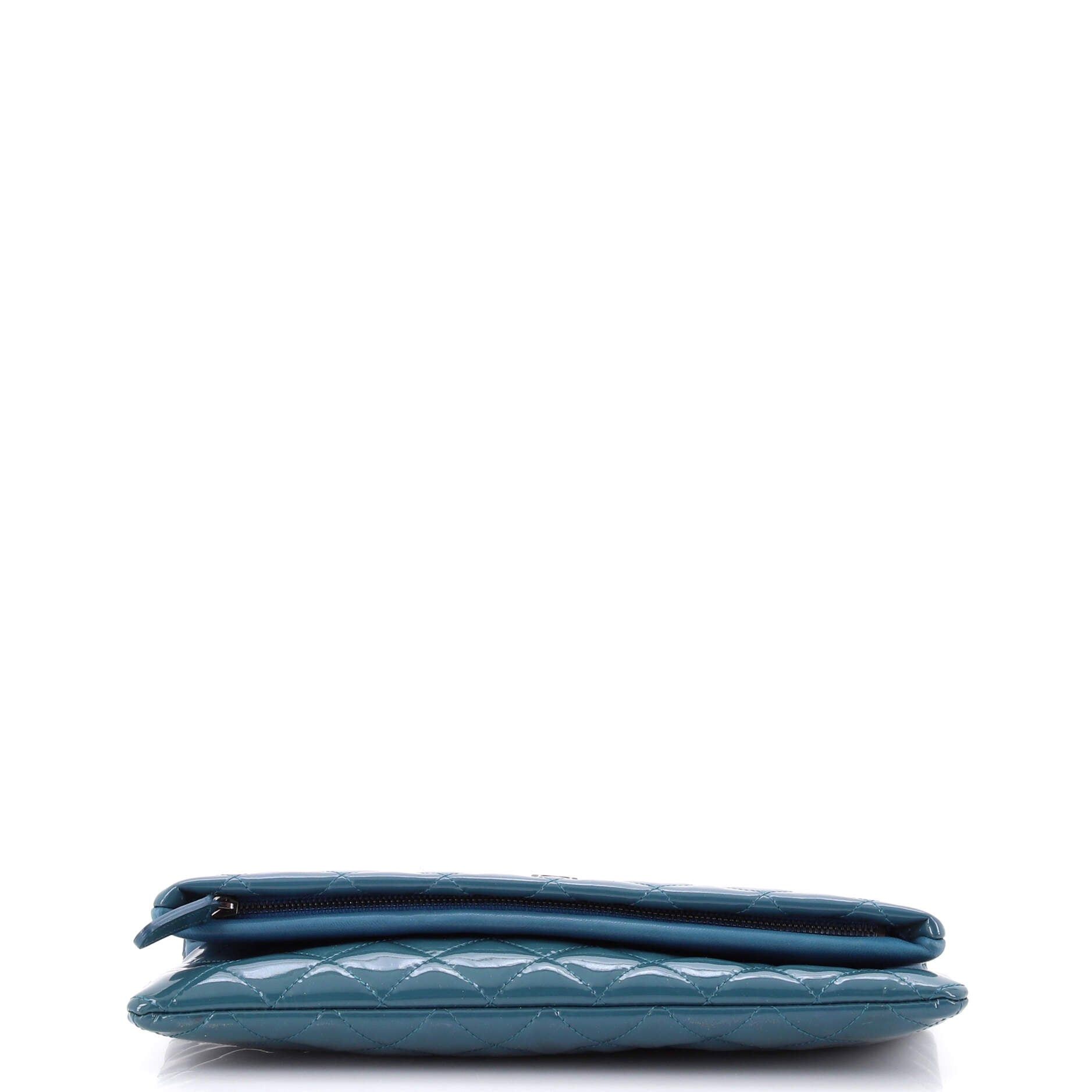 Chanel Beauty CC Clutch Size ONE SIZE - 4 Thumbnail