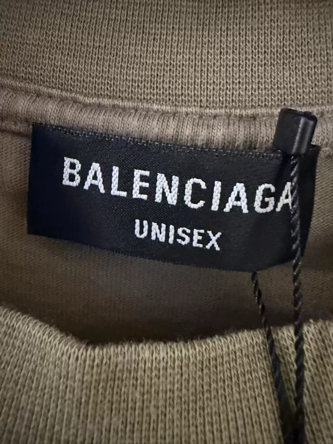 Balenciaga Balenciaga Beige Embroidered Logo Short Sleeve M Size US M / EU 48-50 / 2 - 3 Thumbnail
