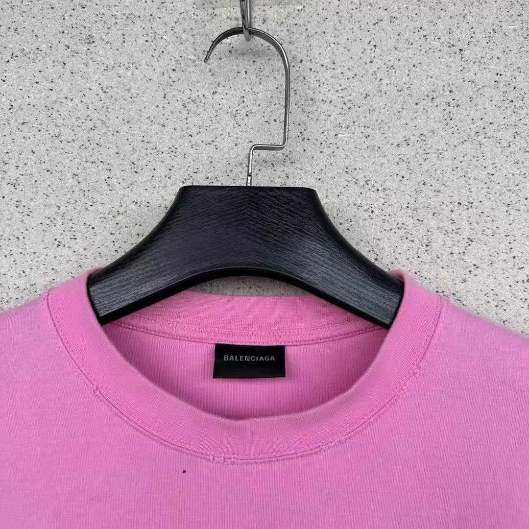 Balenciaga Balenciaga Pink Double B Graffiti T-shirt Size L / US 10 / IT 46 - 2 Thumbnail