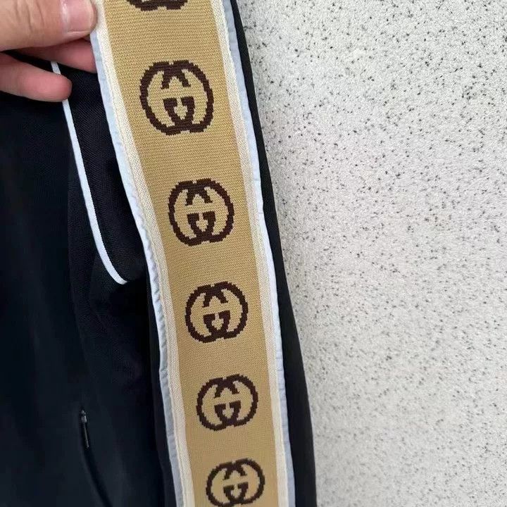 Gucci Gucci Logo Tape Jacket Size US M / EU 48-50 / 2 - 3 Thumbnail