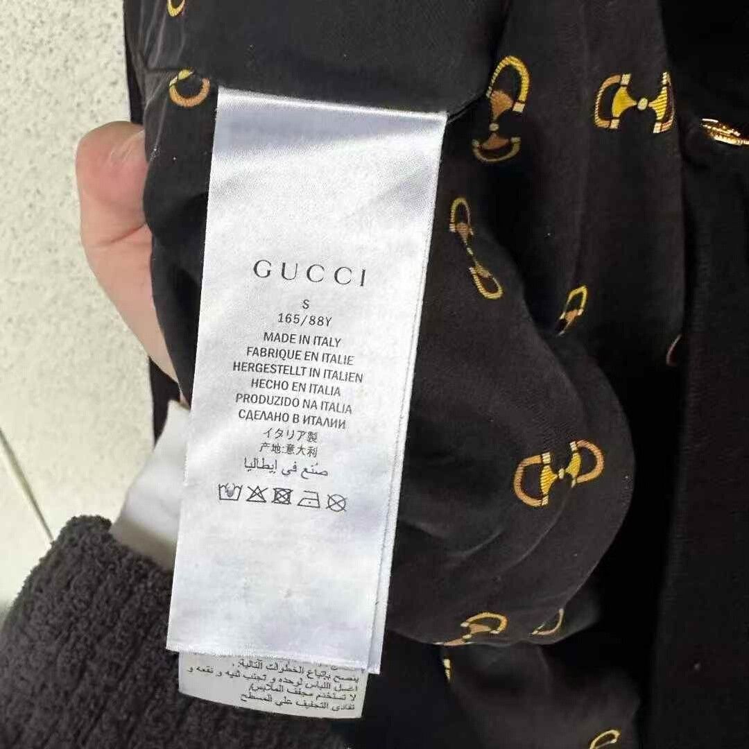 Gucci Gucci Gold Scale Logo Button Coat S Size S / US 4 / IT 40 - 4 Thumbnail