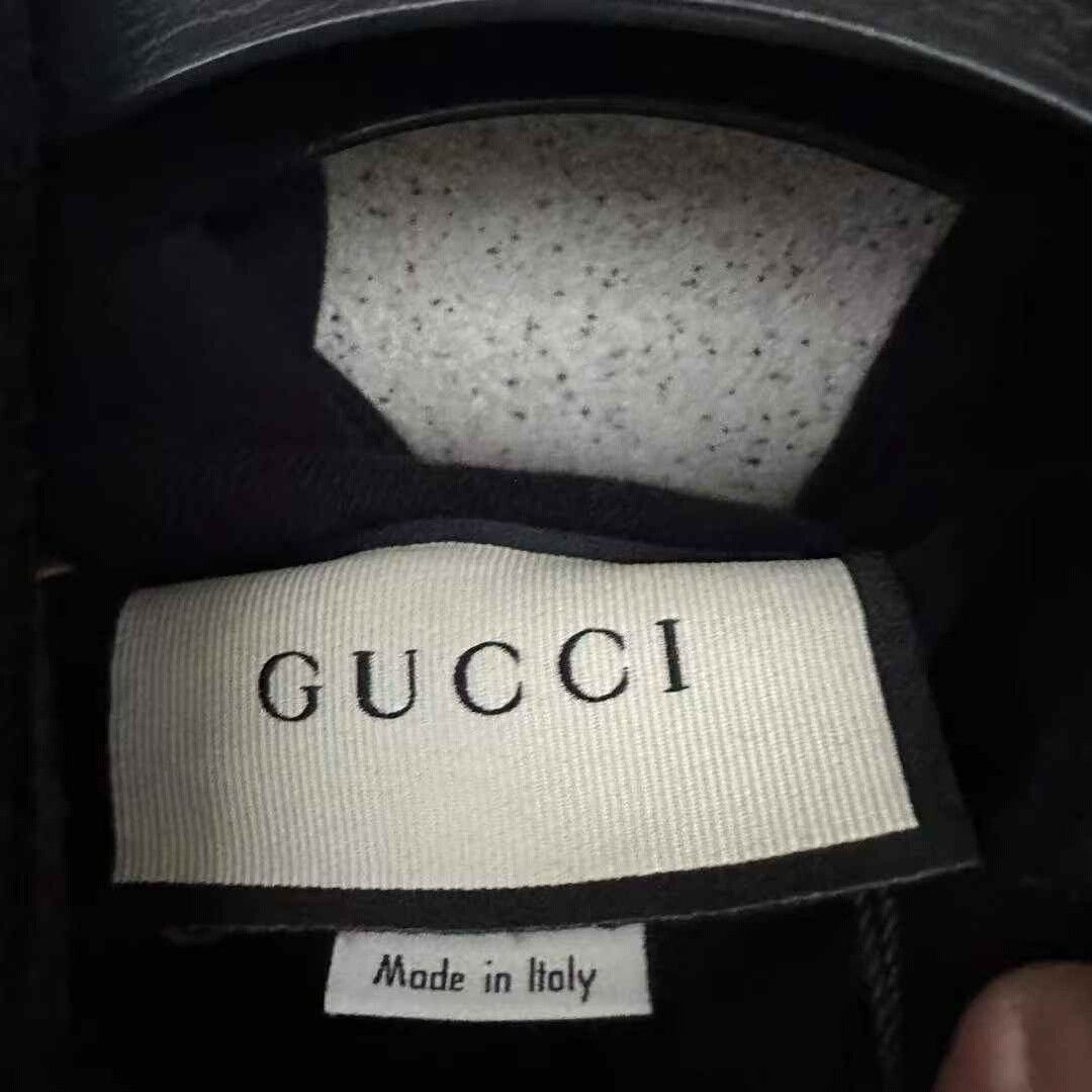 Gucci Gucci Gold Scale Logo Button Coat S Size S / US 4 / IT 40 - 2 Thumbnail