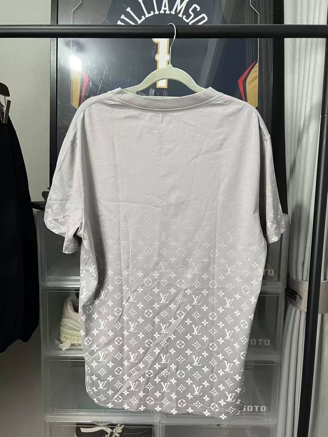 Louis Vuitton LV Monogram Print Short Sleeve Size US XL / EU 56 / 4 - 2 Thumbnail