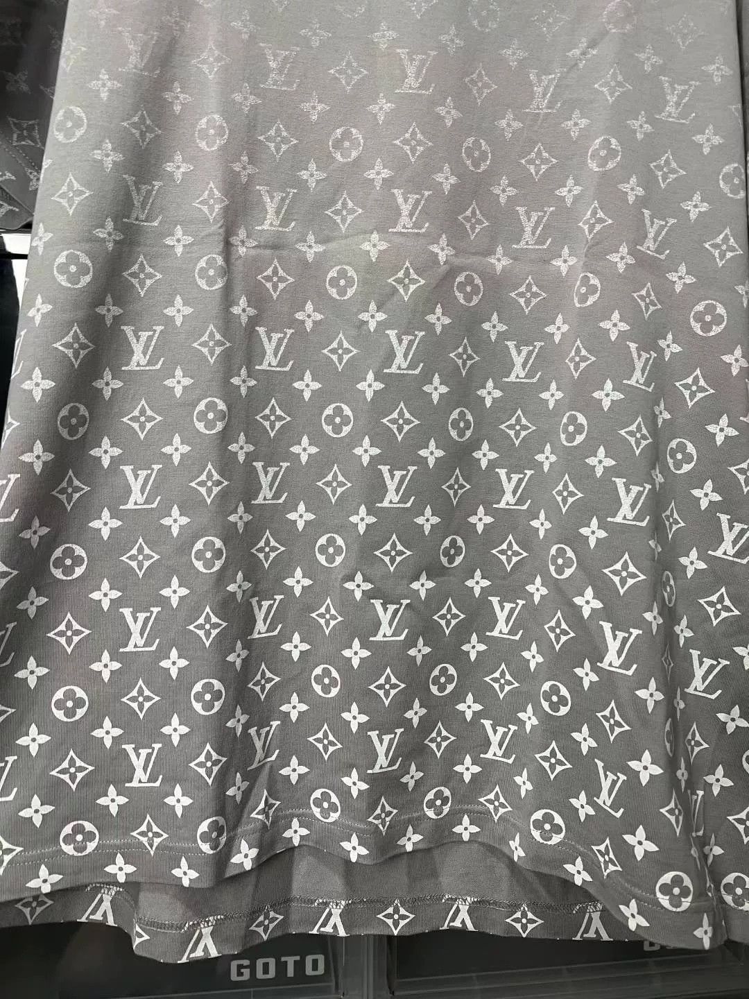 Louis Vuitton LV Monogram Print Short Sleeve Size US XL / EU 56 / 4 - 3 Thumbnail