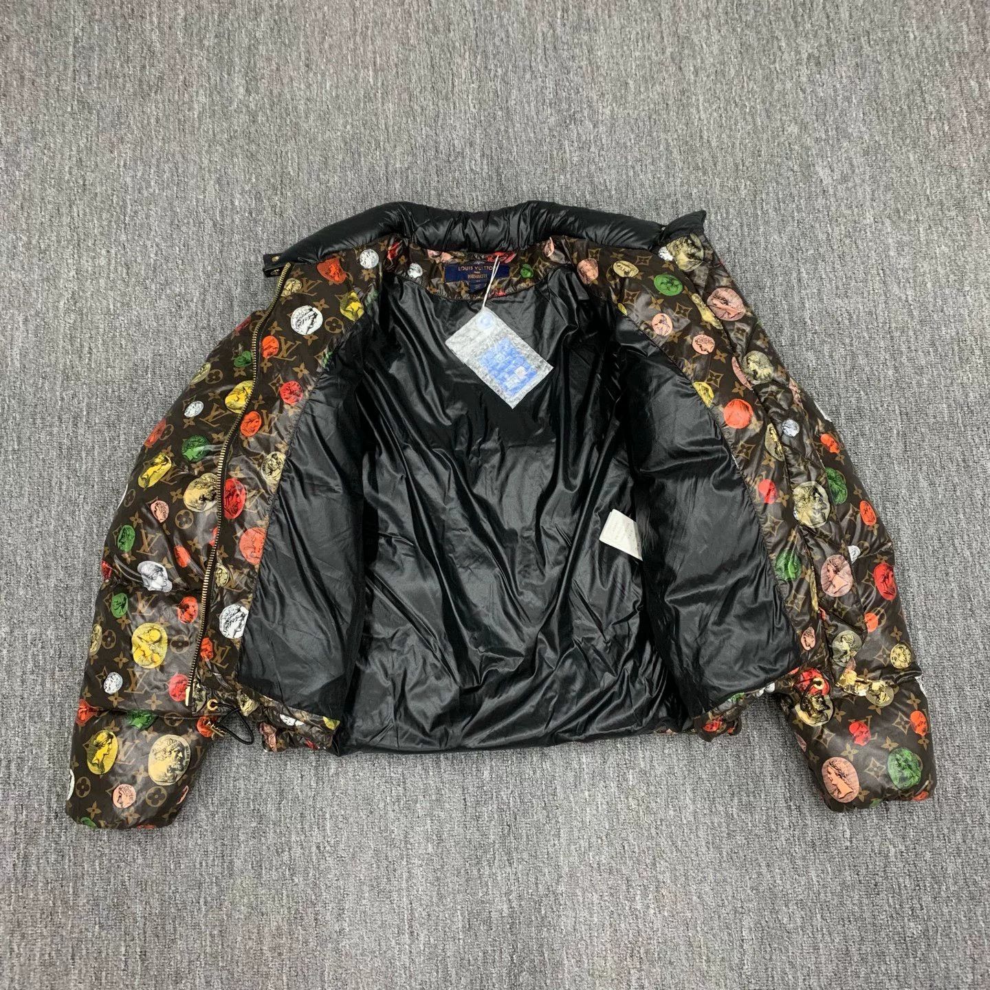 Yayoi Kusama Louis Vuitton x Yayoi Kusama Down Jacket Size US XXS / EU 40 - 8 Thumbnail