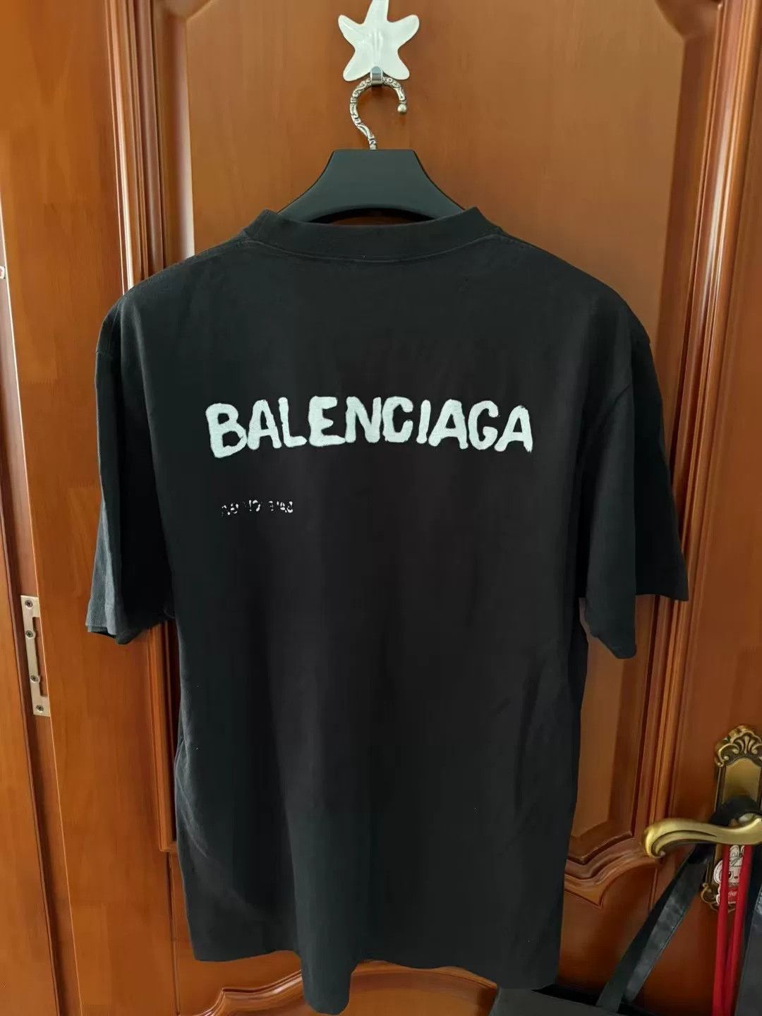 Balenciaga Balenciaga Splatter Logo Short Sleeve XS Size US XS / EU 42 / 0 - 2 Thumbnail