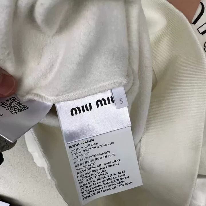 Miu Miu Miumiu Rivet Slogan Sweatshirt Size M / US 6-8 / IT 42-44 - 4 Thumbnail
