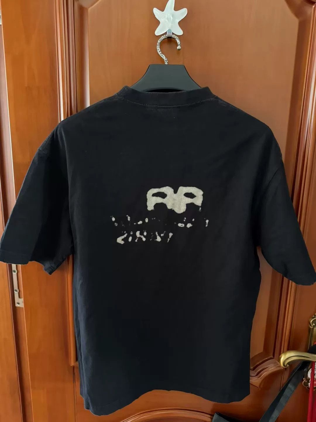 Balenciaga Balenciaga Splatter Logo Short Sleeve S Size US S / EU 44-46 / 1 - 2 Thumbnail