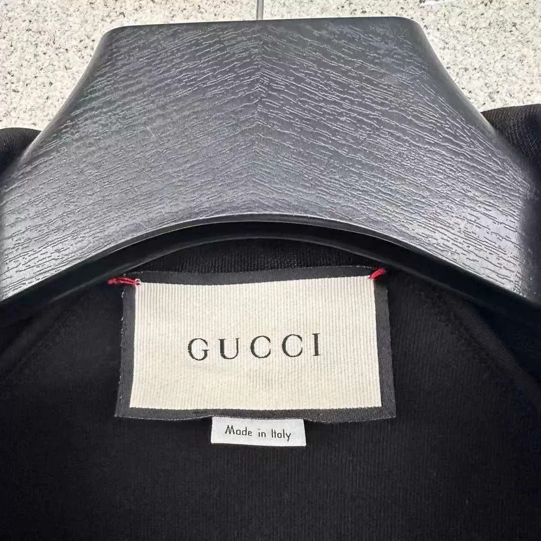 Gucci Gucci Logo Stripe Jacket Size XS / US 0-2 / IT 36-38 - 2 Thumbnail