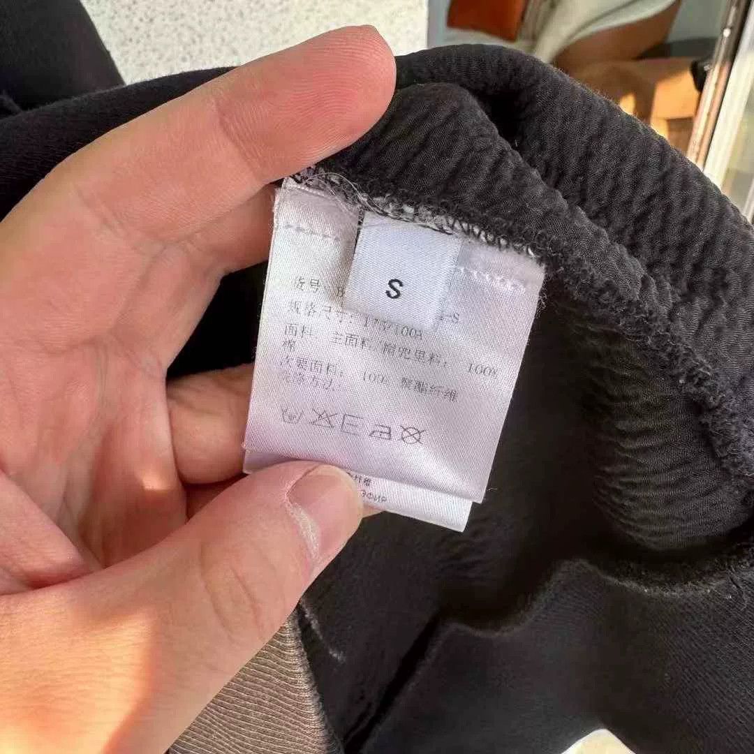 Givenchy Givenchy New Black Gold Hole Hoodie Size US S / EU 44-46 / 1 - 4 Thumbnail