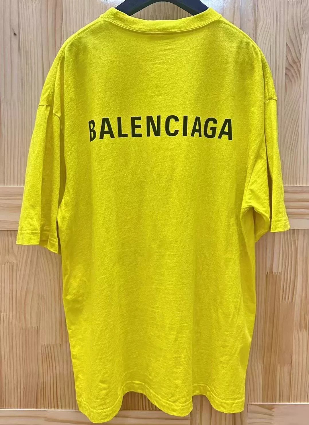 Balenciaga Balenciaga Yellow Logo Short-Sleeve T-Shirt Size US S / EU 44-46 / 1 - 2 Thumbnail